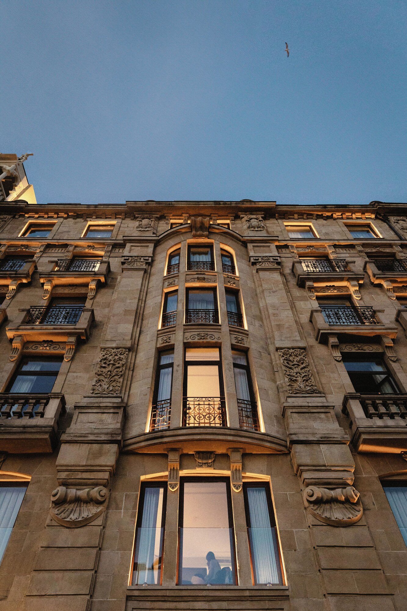 Hotel Lasala Plaza, backstory
