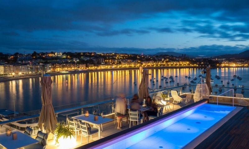 Hotel Lasala Plaza, eat & drink