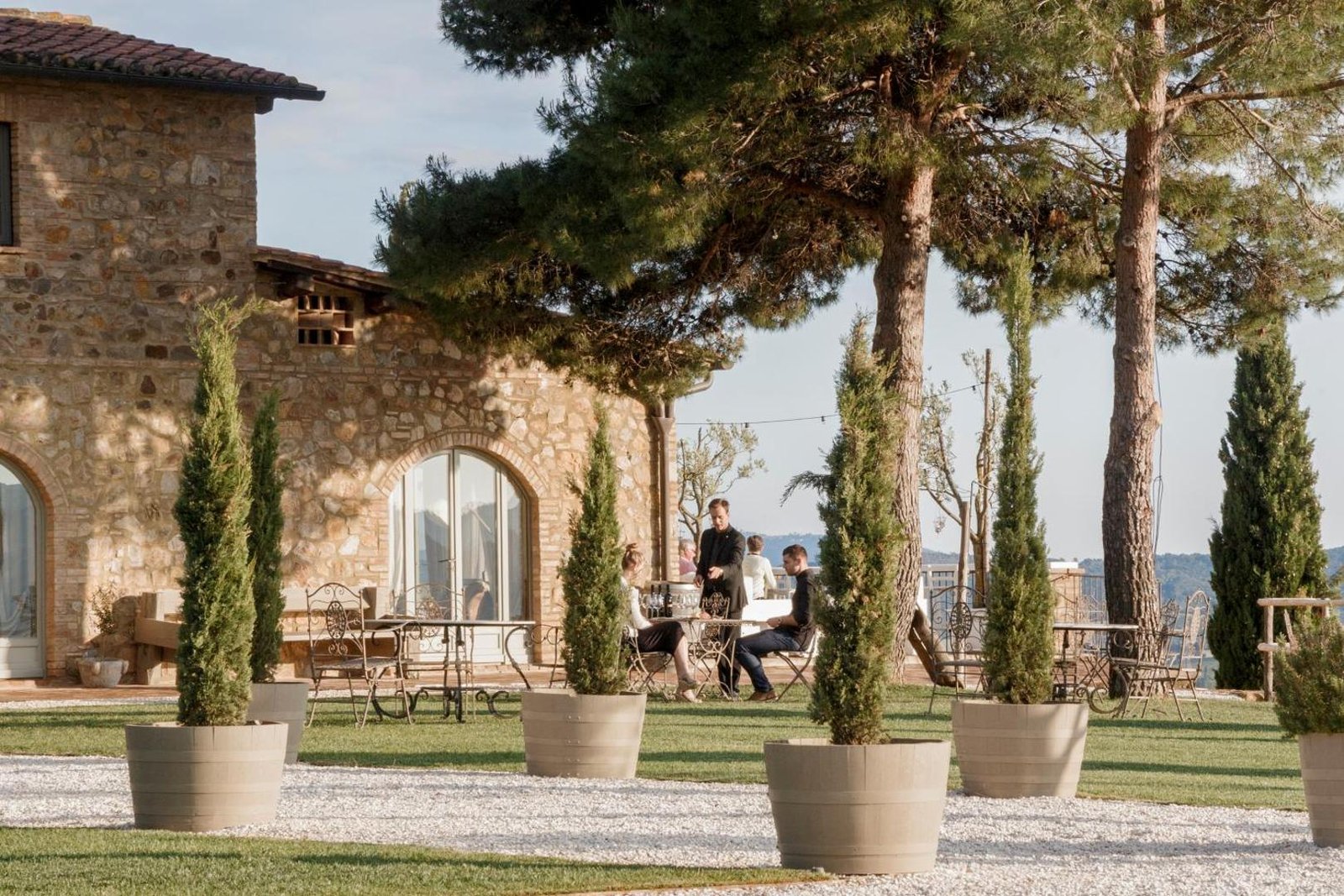 Conti di San Bonifacio - Tuscan Townhouse, at the table