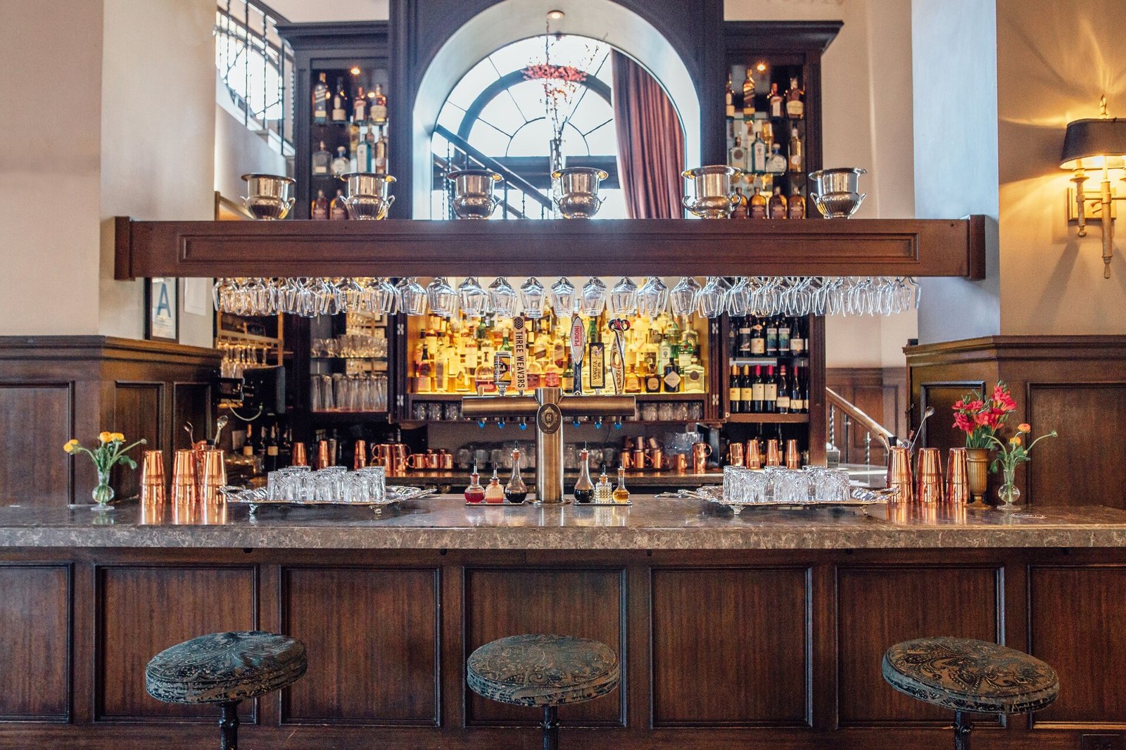 Culver Hotel — vibe