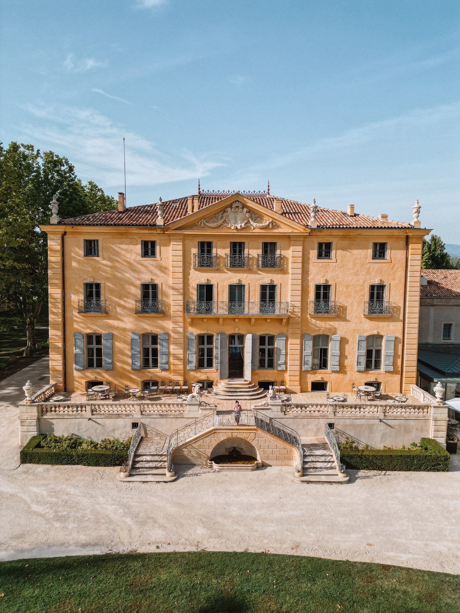 Château de Fonscolombe, backstory