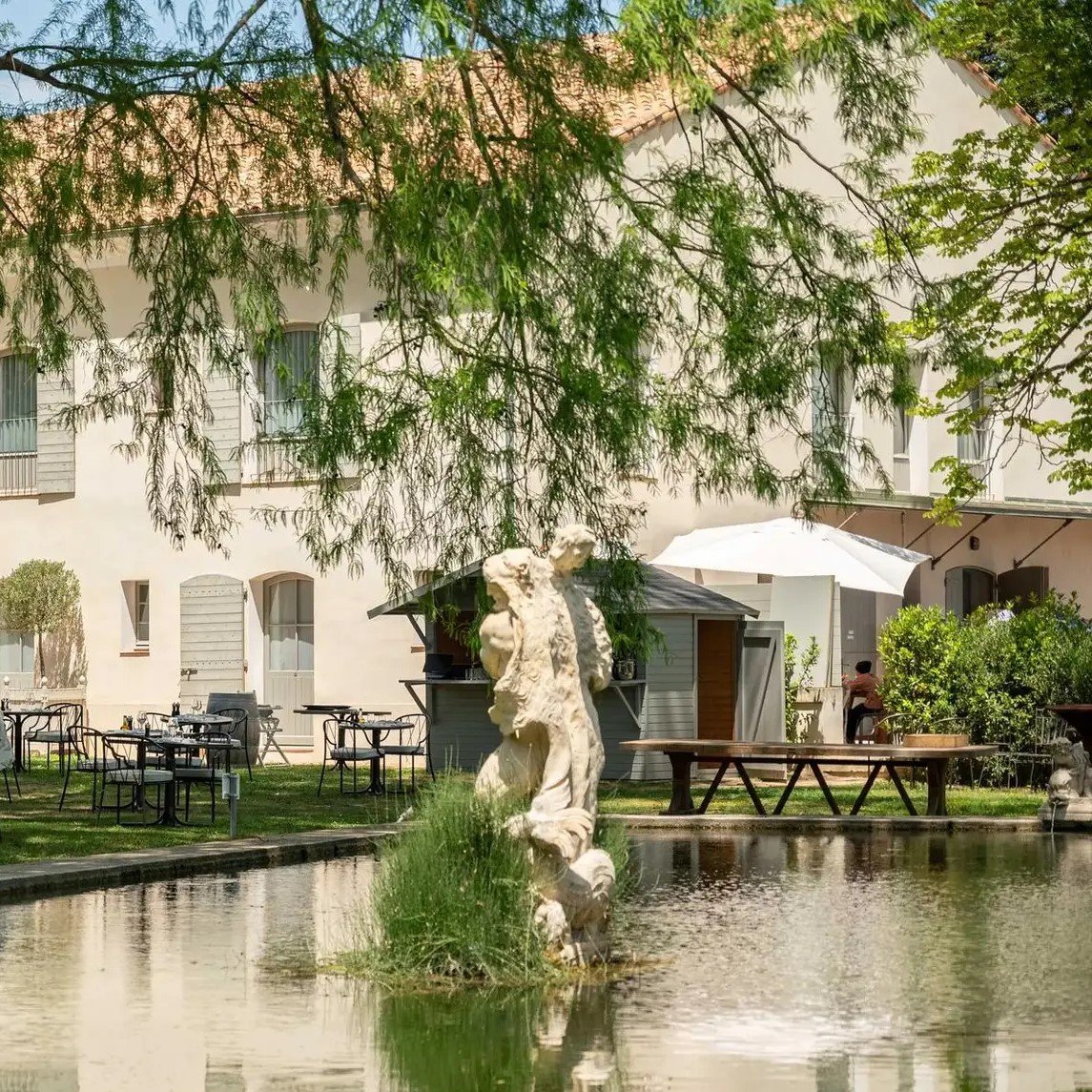 Château de Fonscolombe, vibe
