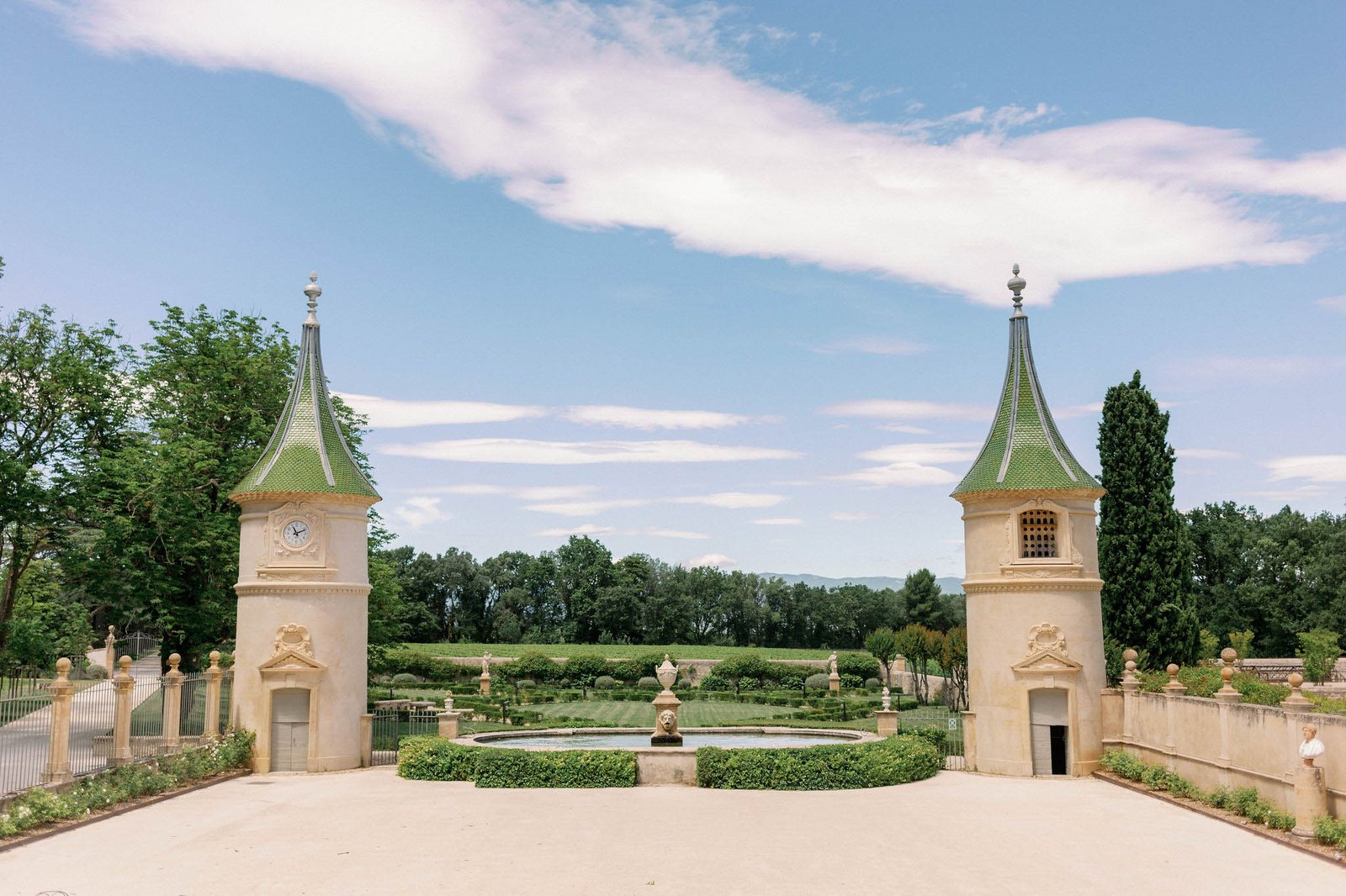 Château de Fonscolombe, vibe