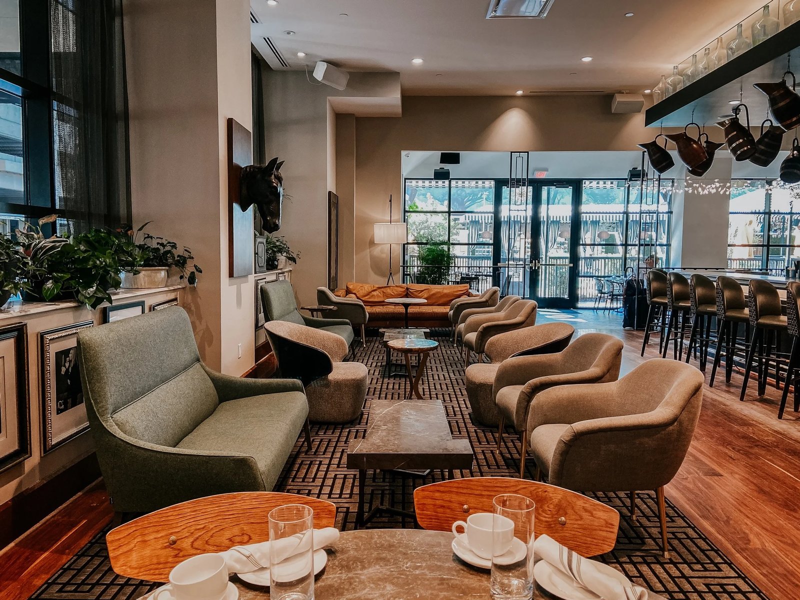Hotel ZaZa Houston Memorial City, eat & drink
