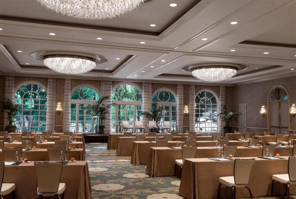 Four Seasons Hotel Los Angeles at Beverly Hills — eat & drink