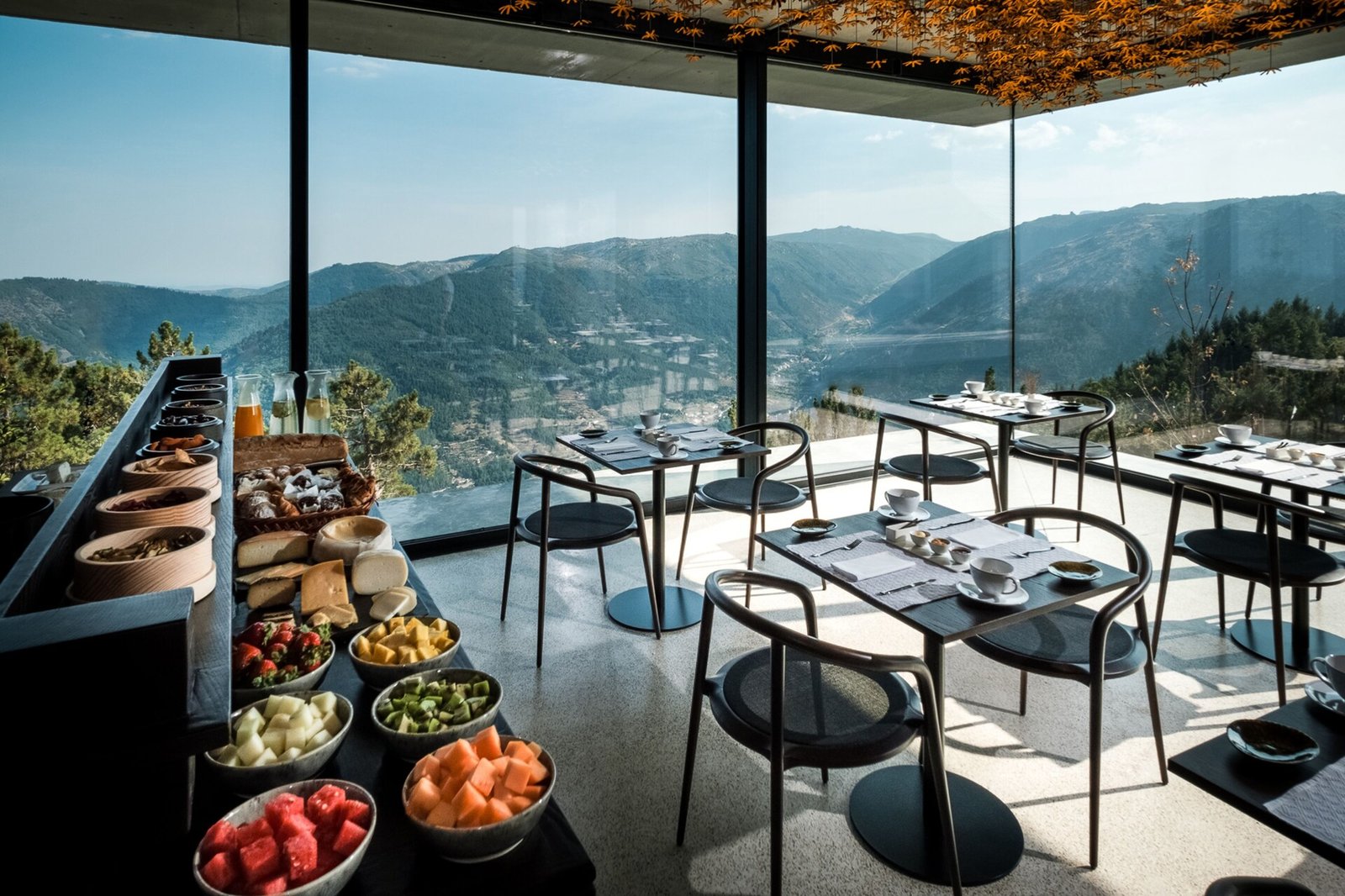 Casa de São Lourenço / Burel Panorama Hotel, restaurante fatiga