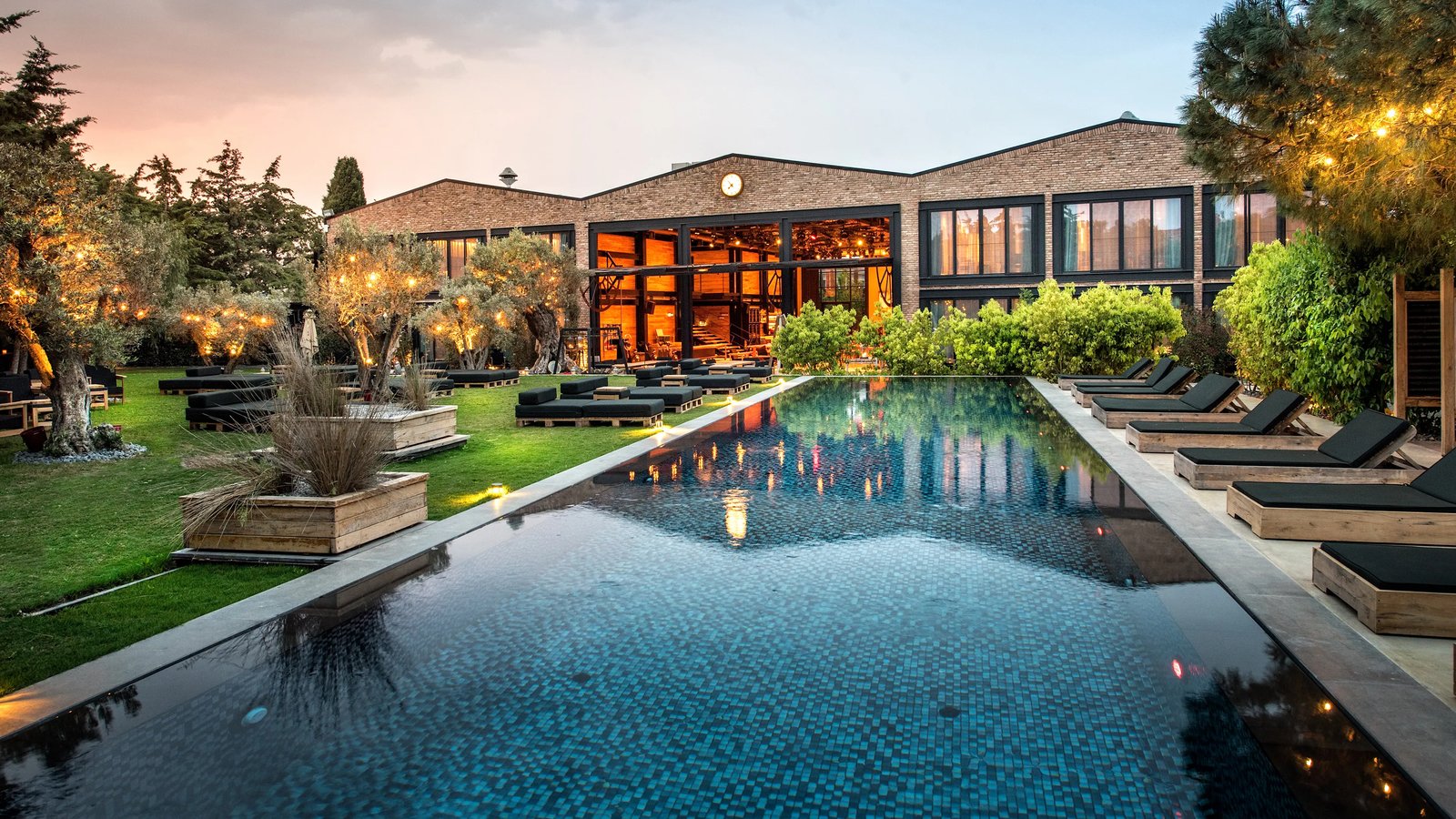 Warehouse by The Stay, the pool
