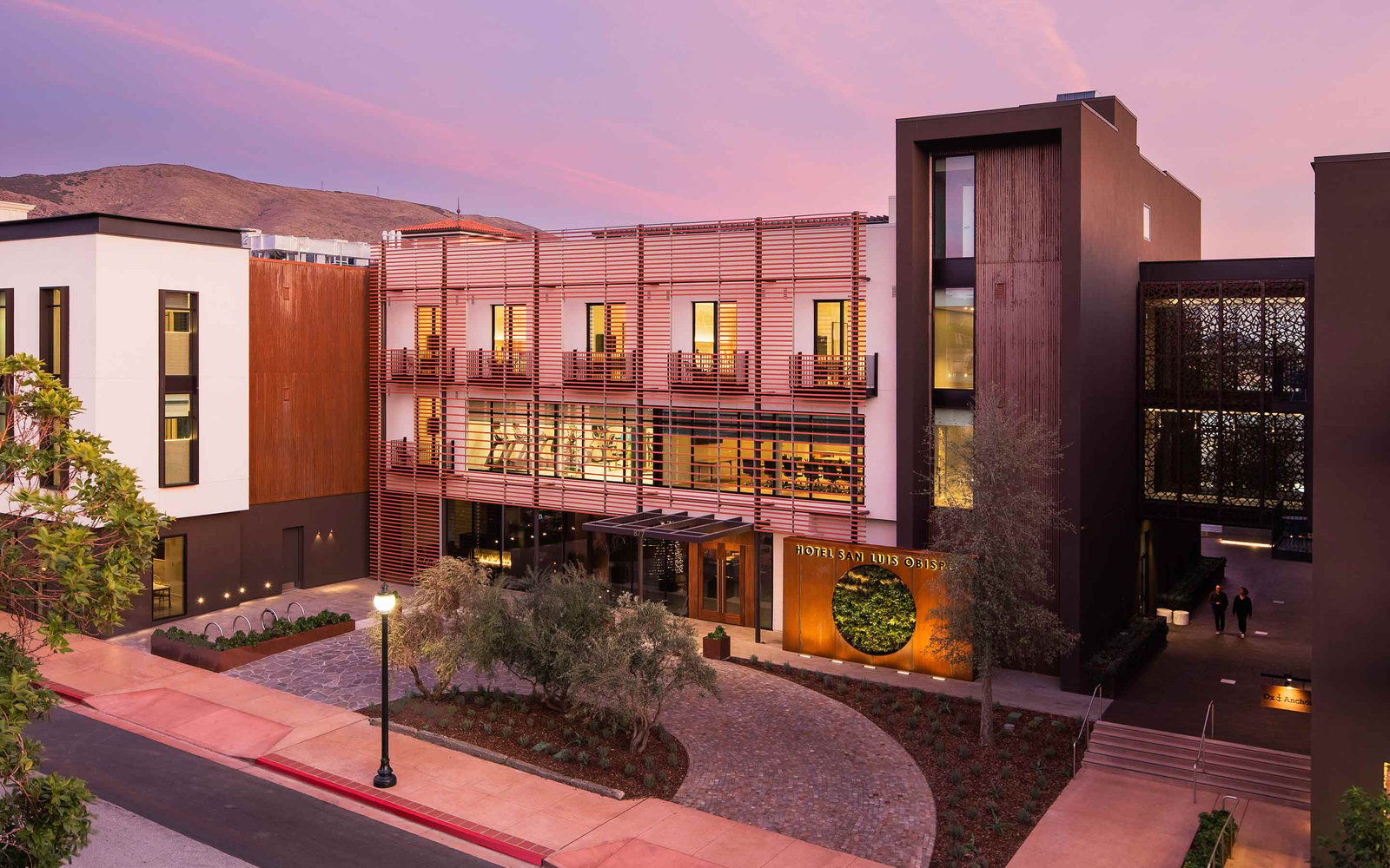 Hotel San Luis Obispo, backstory