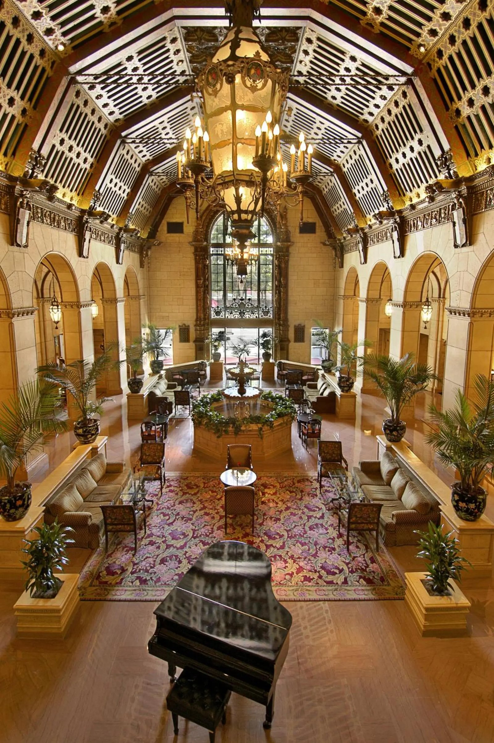 The Biltmore — vibe