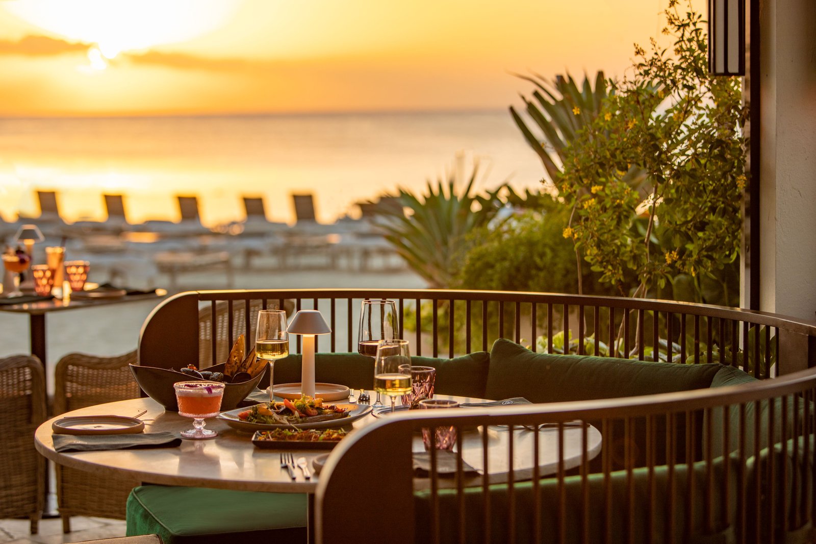 The Ritz-Carlton, Grand Cayman, eat & drink