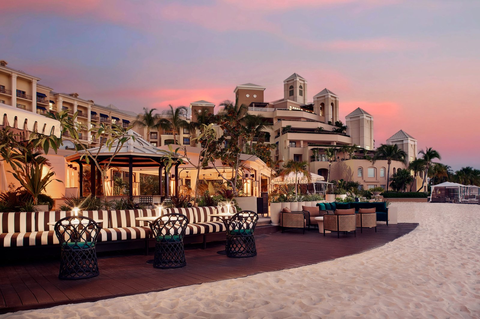 The Ritz-Carlton, Grand Cayman, vibe