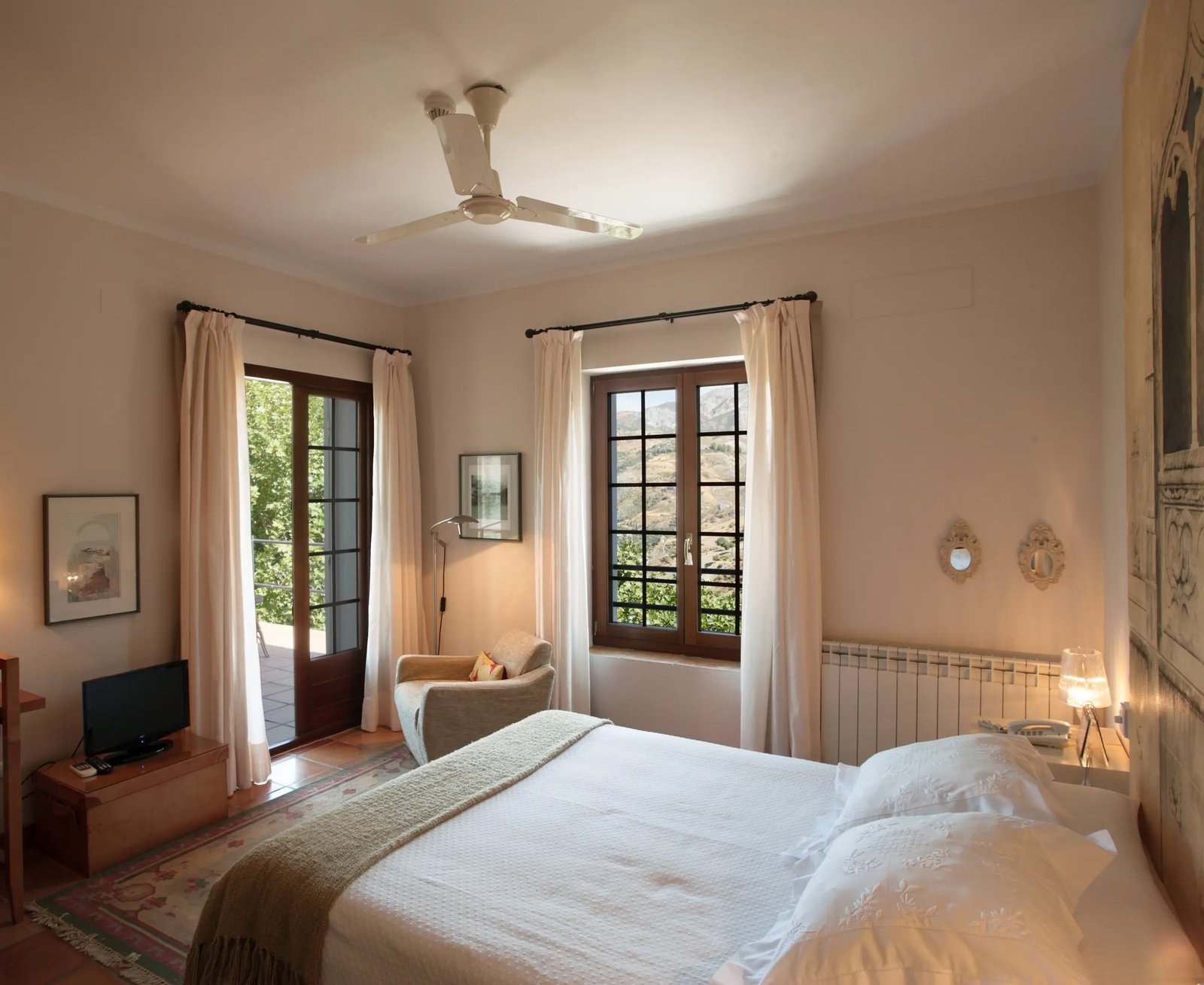 Hotel La Almunia del Valle, rooms