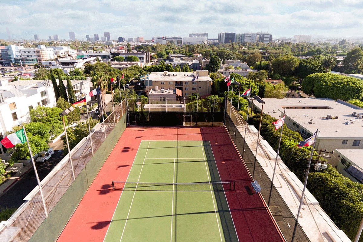Le Parc at Melrose, rooftop court and gym