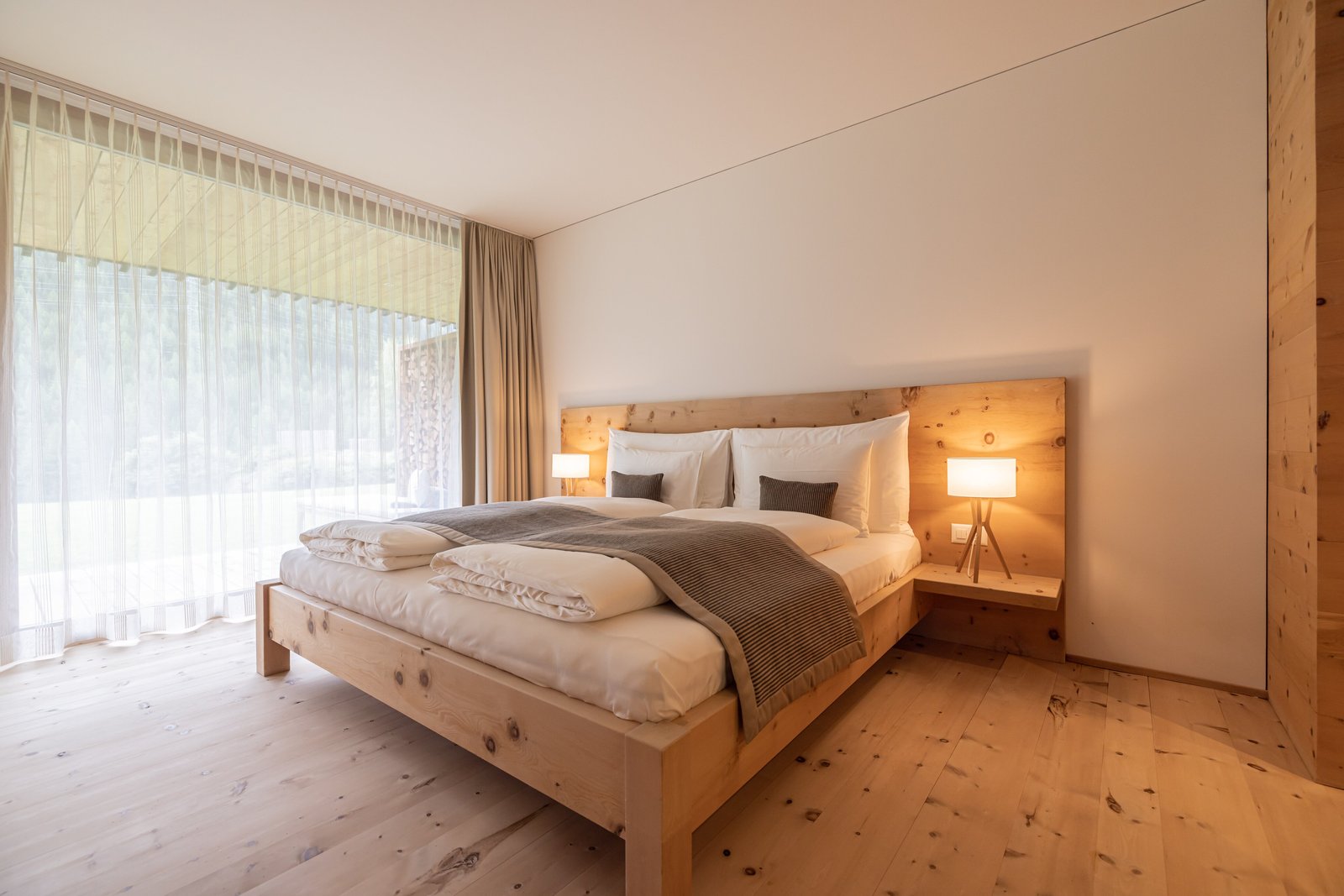 IN LAIN Hotel Cadonau, rooms