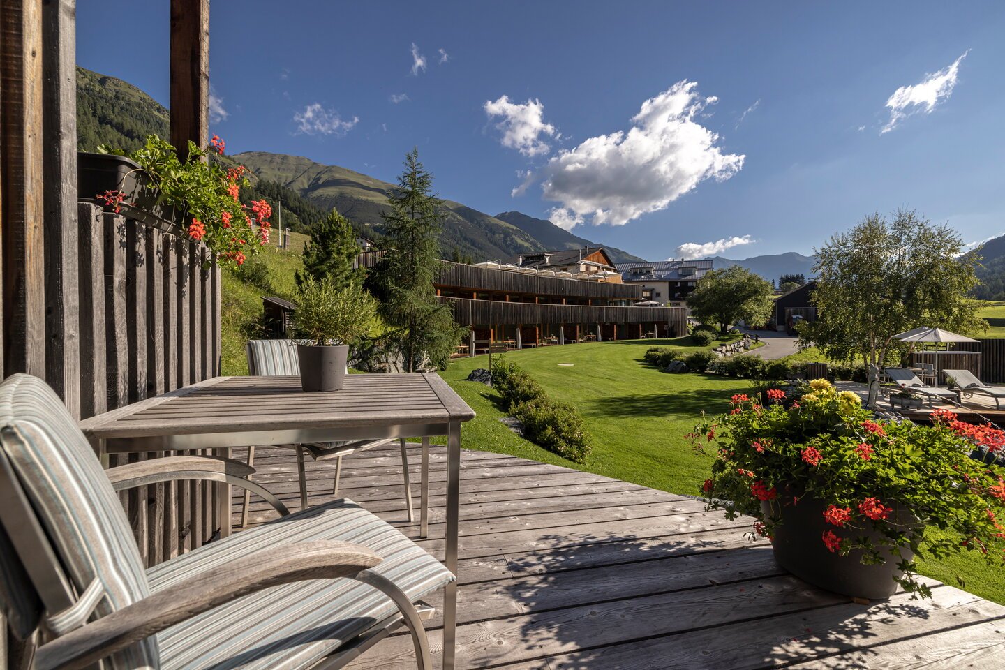 IN LAIN Hotel Cadonau, vibe