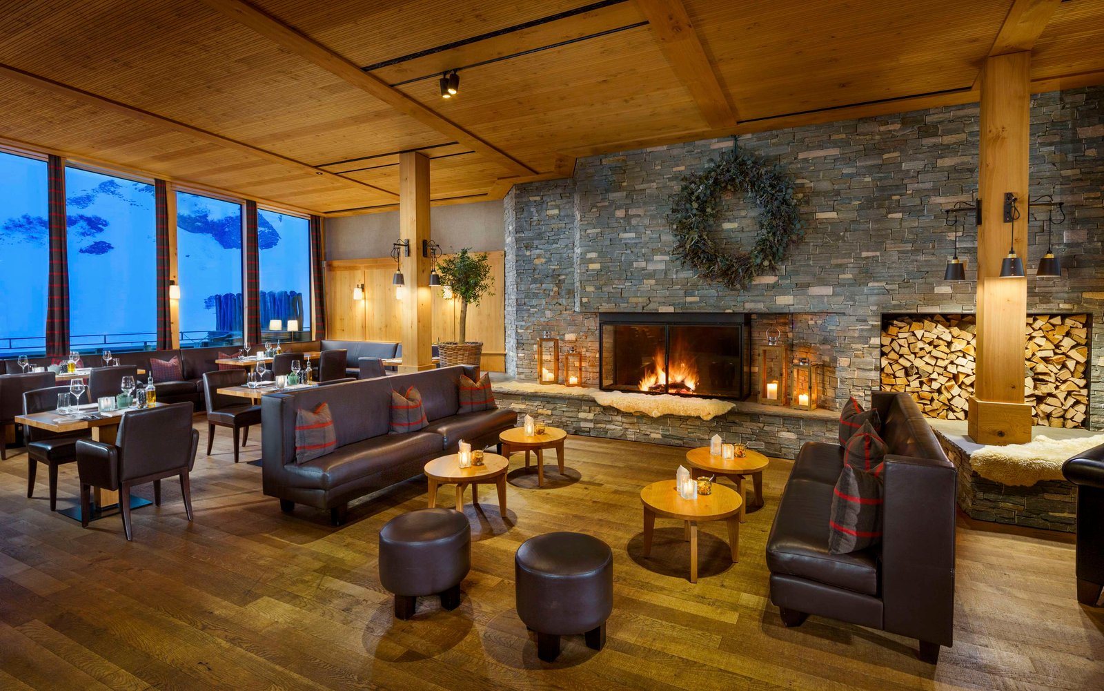 Frutt Mountain Resort, at the table