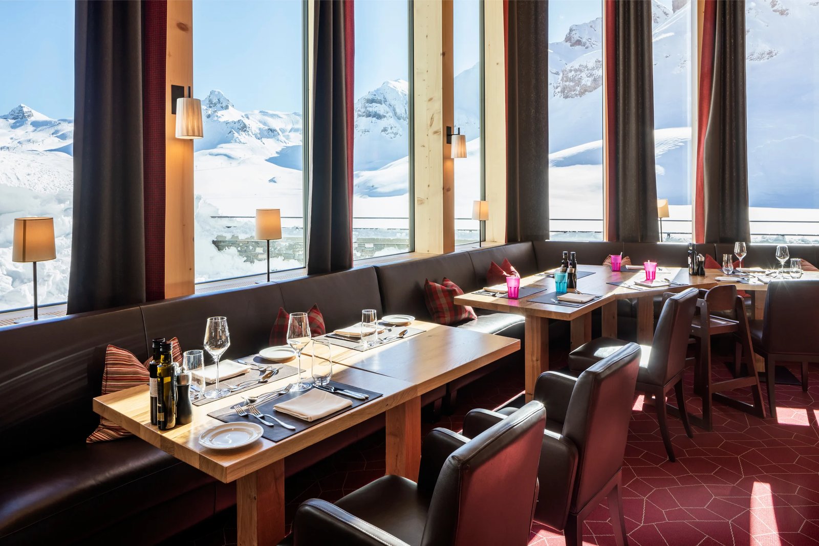 Frutt Mountain Resort, at the table