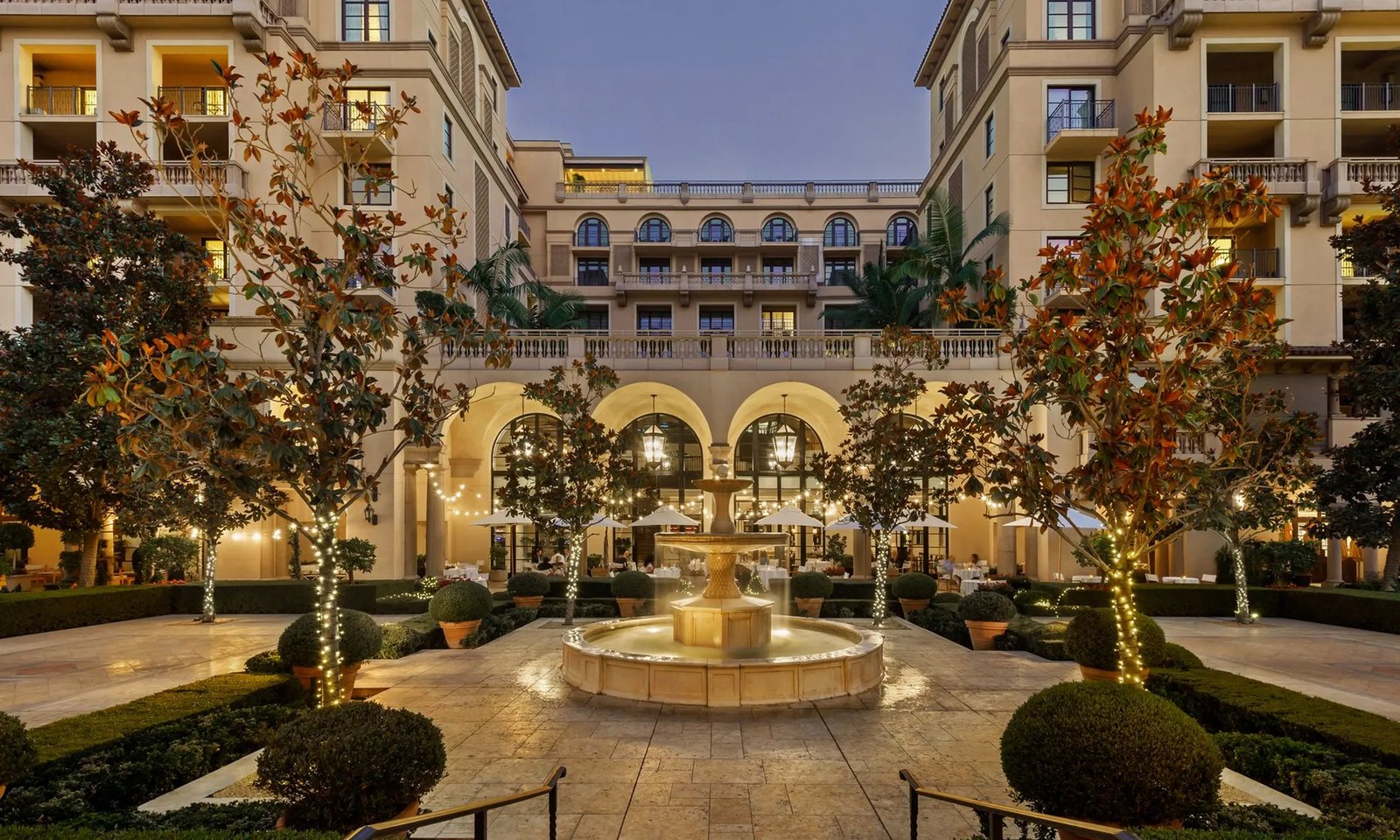 The Maybourne Beverly Hills — vibe