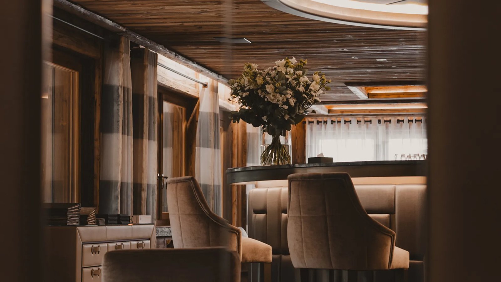 Ultima Hotel Gstaad, eat & drink