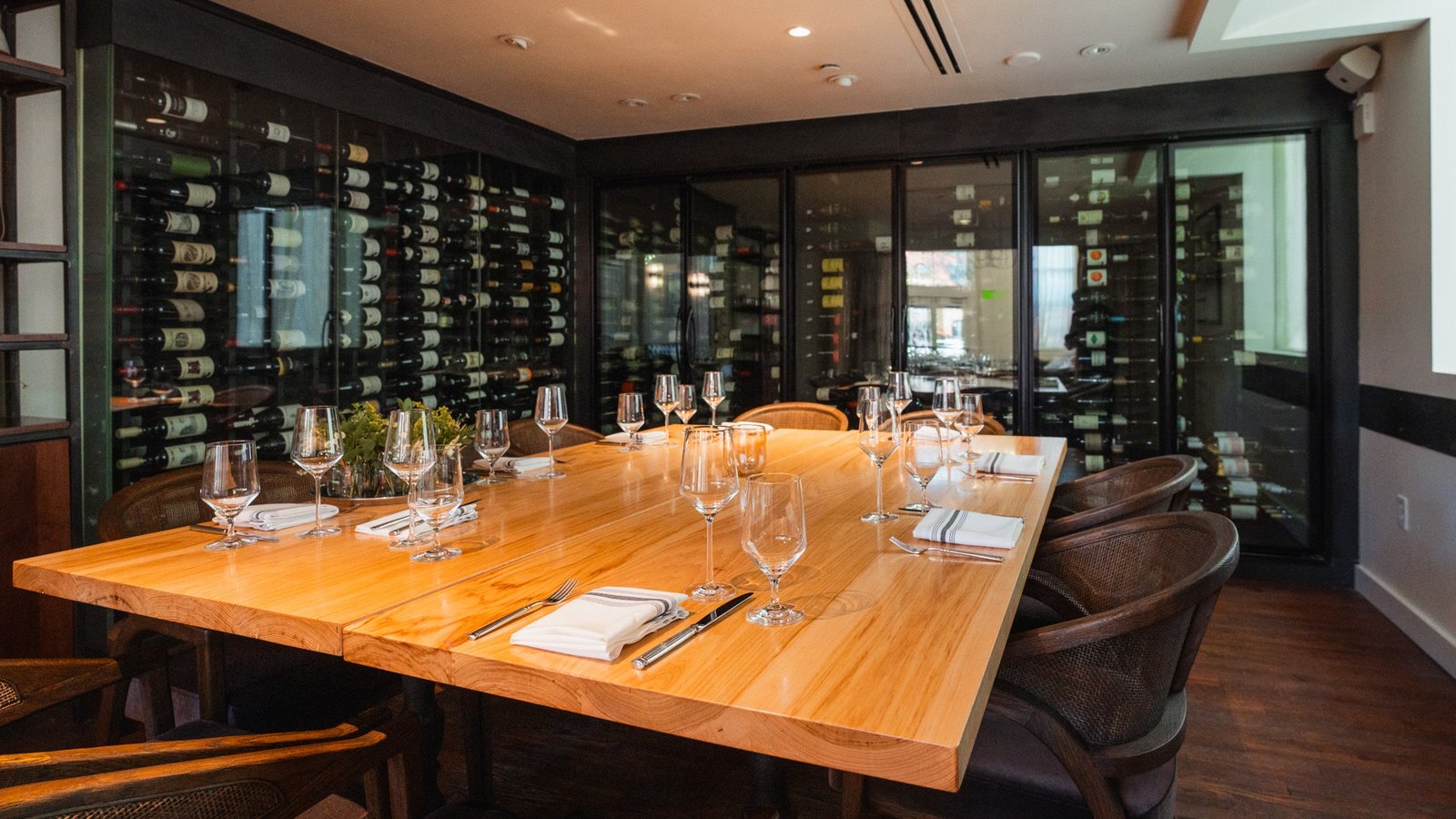 The Crawford Hotel, eat & drink