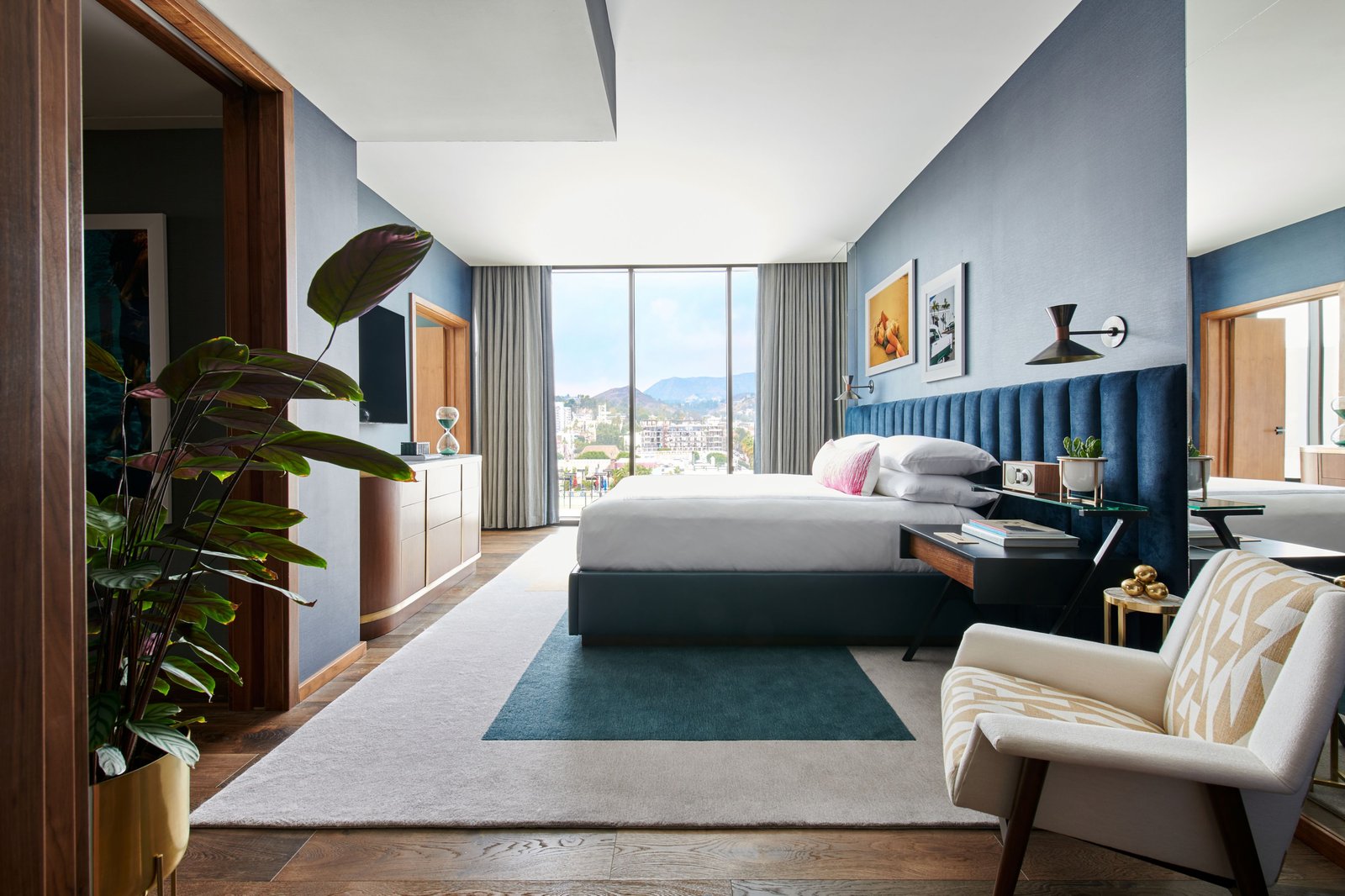 The Hollywood Grande — rooms