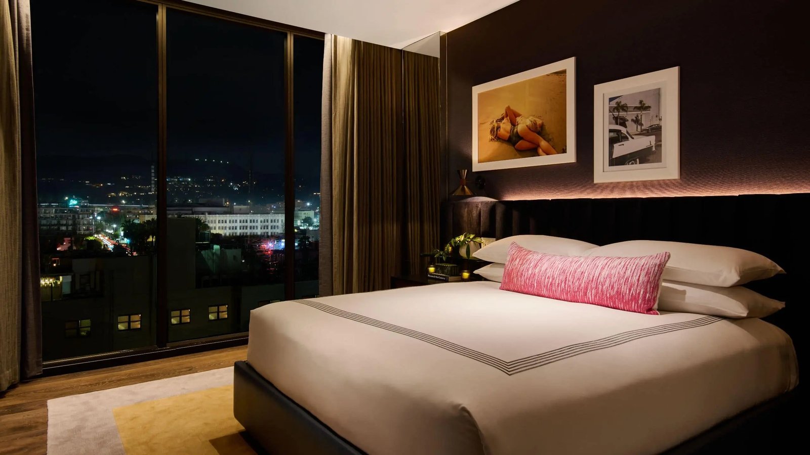 The Hollywood Grande — rooms
