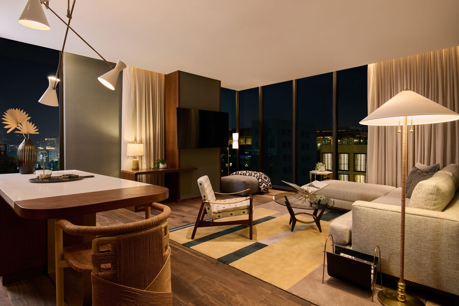 The Hollywood Grande — rooms