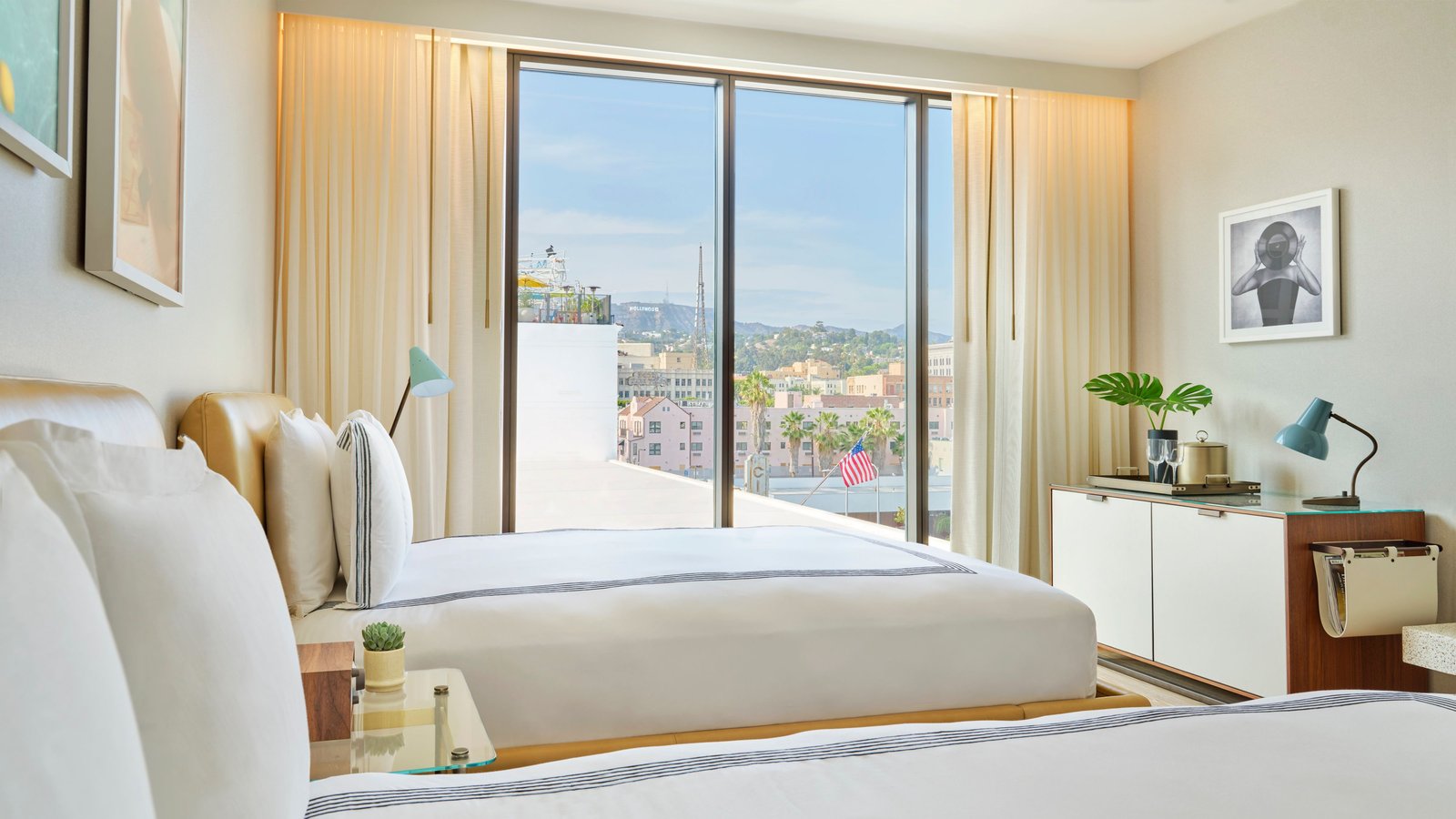 The Hollywood Grande — rooms