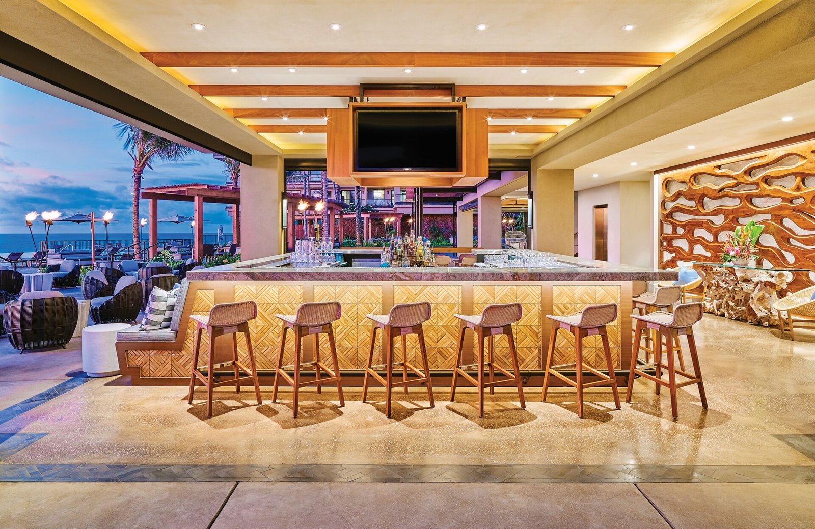 Timbers Kaua‘i - Ocean Club & Residences, hualani’s restaurant & bar