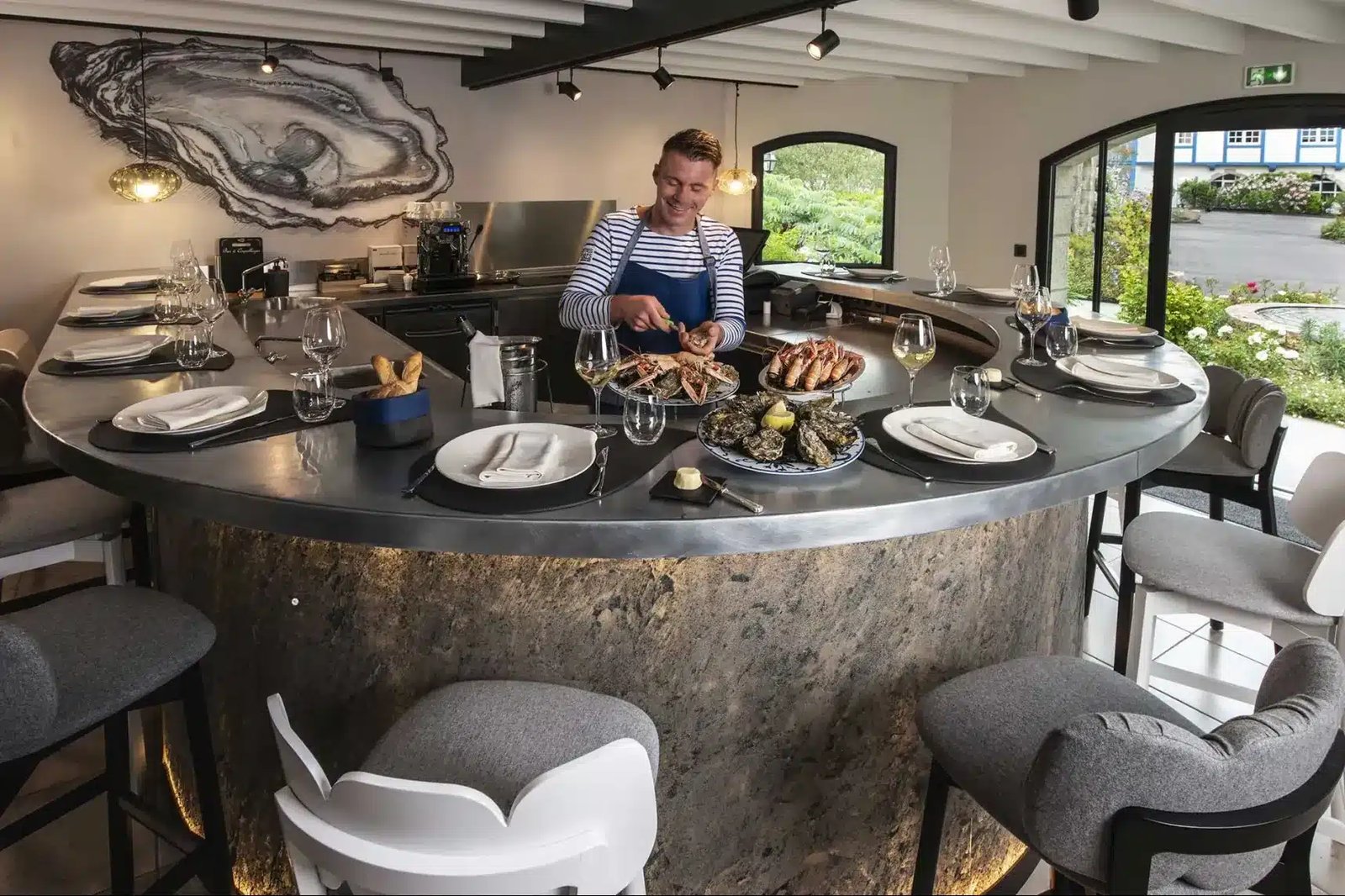 Domaine de Rochevilaine, at the table