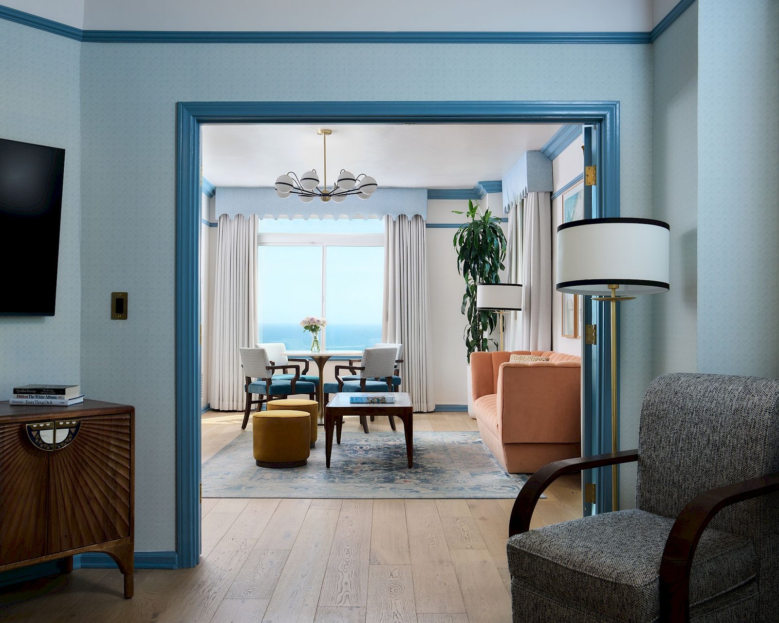 The Georgian Hotel — rooms