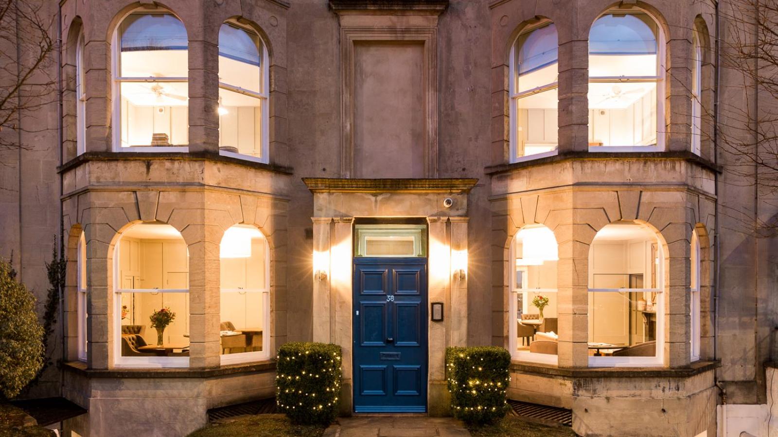 Number 38 Clifton, backstory