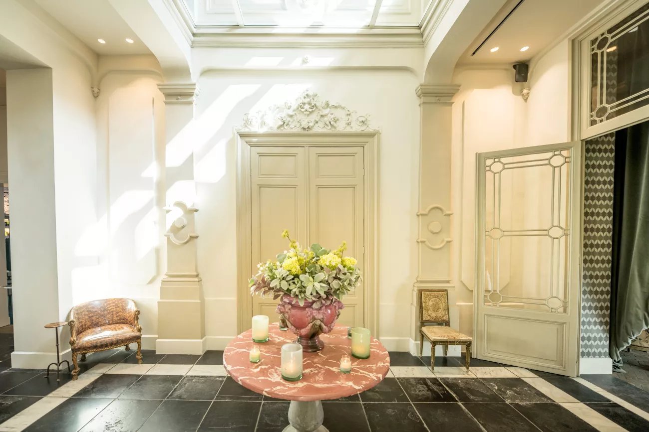 Hotel Van Cleef, vibe