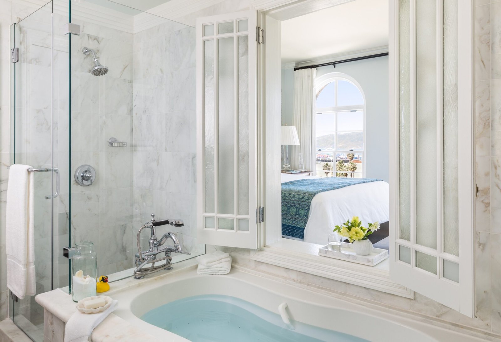 Hotel Casa Del Mar — rooms