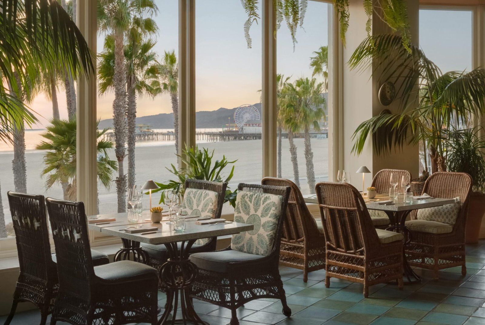 Hotel Casa Del Mar, at the table