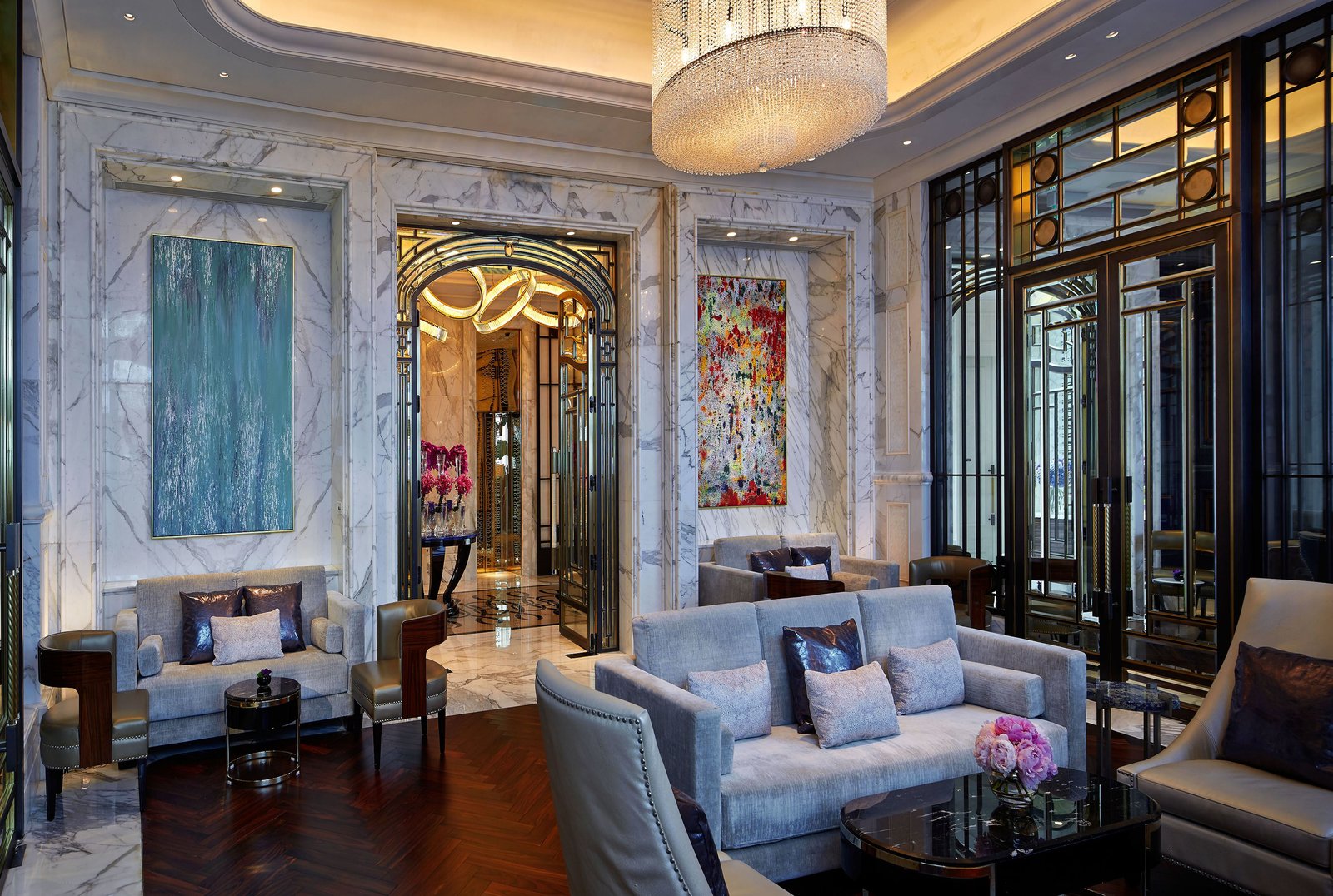 The Ritz-Carlton, Macau, vibe