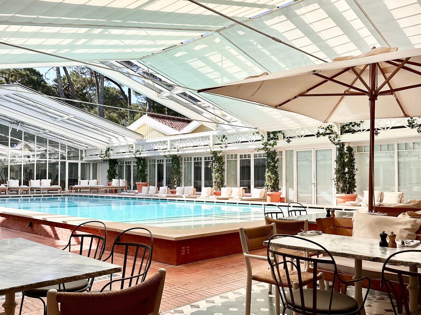Ha(a)ïtza, the pool