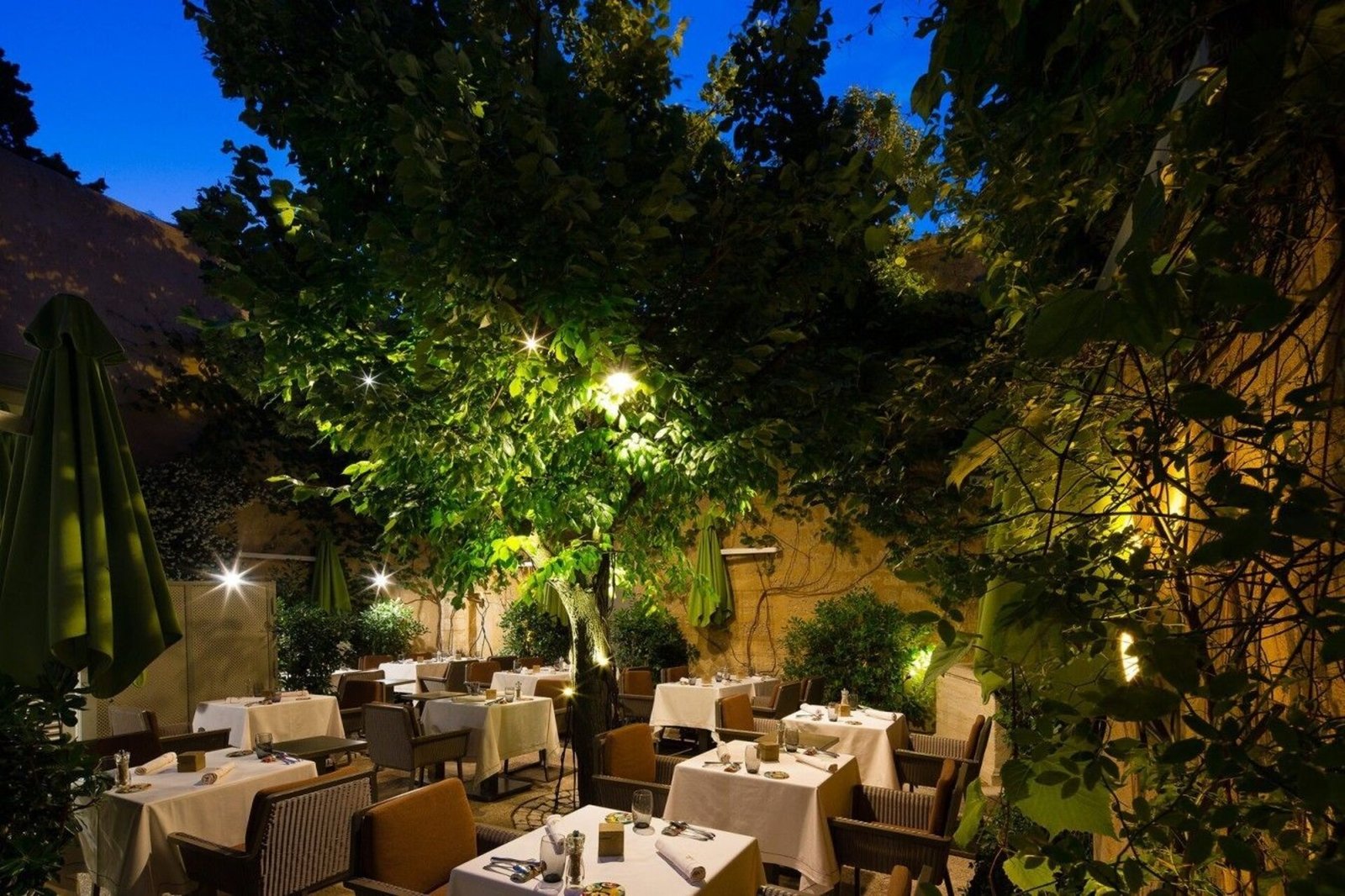 La Maison D'Uzès, la table d'uzès
