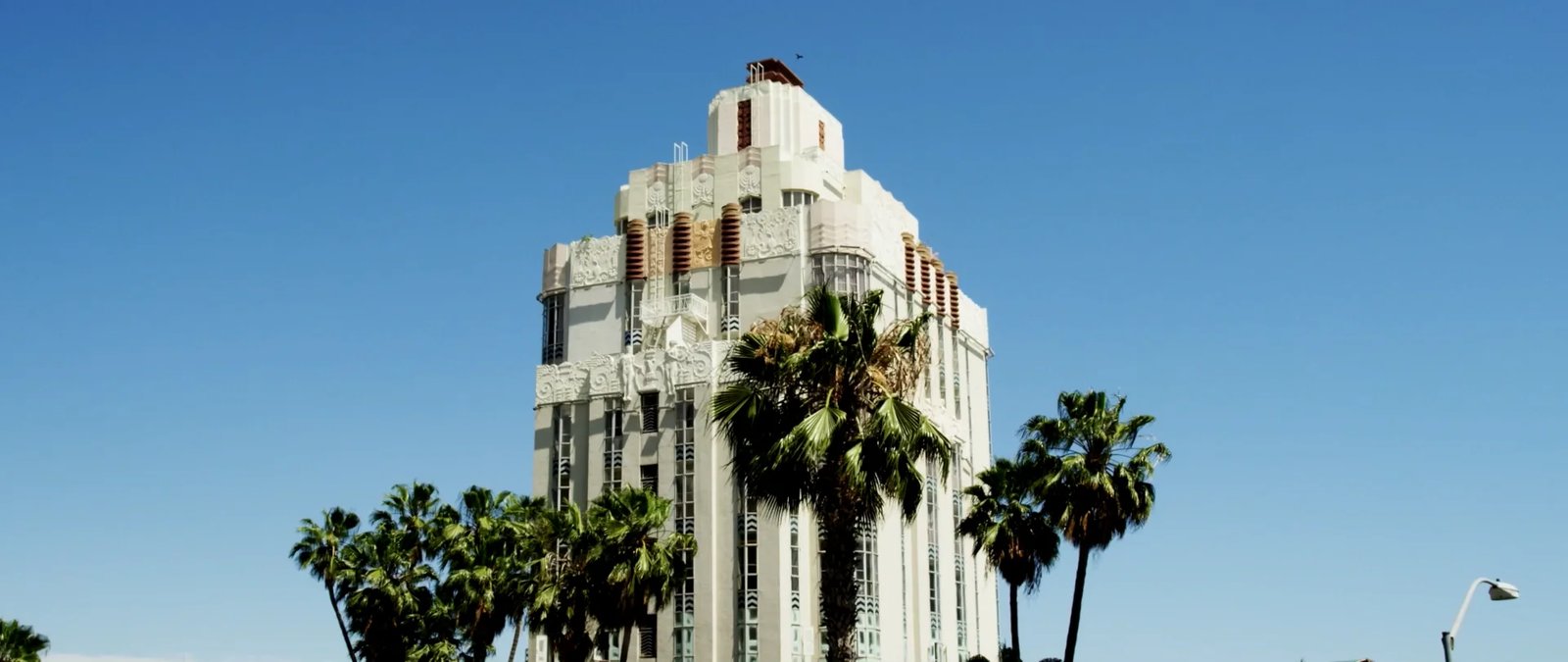 Sunset Tower Hotel