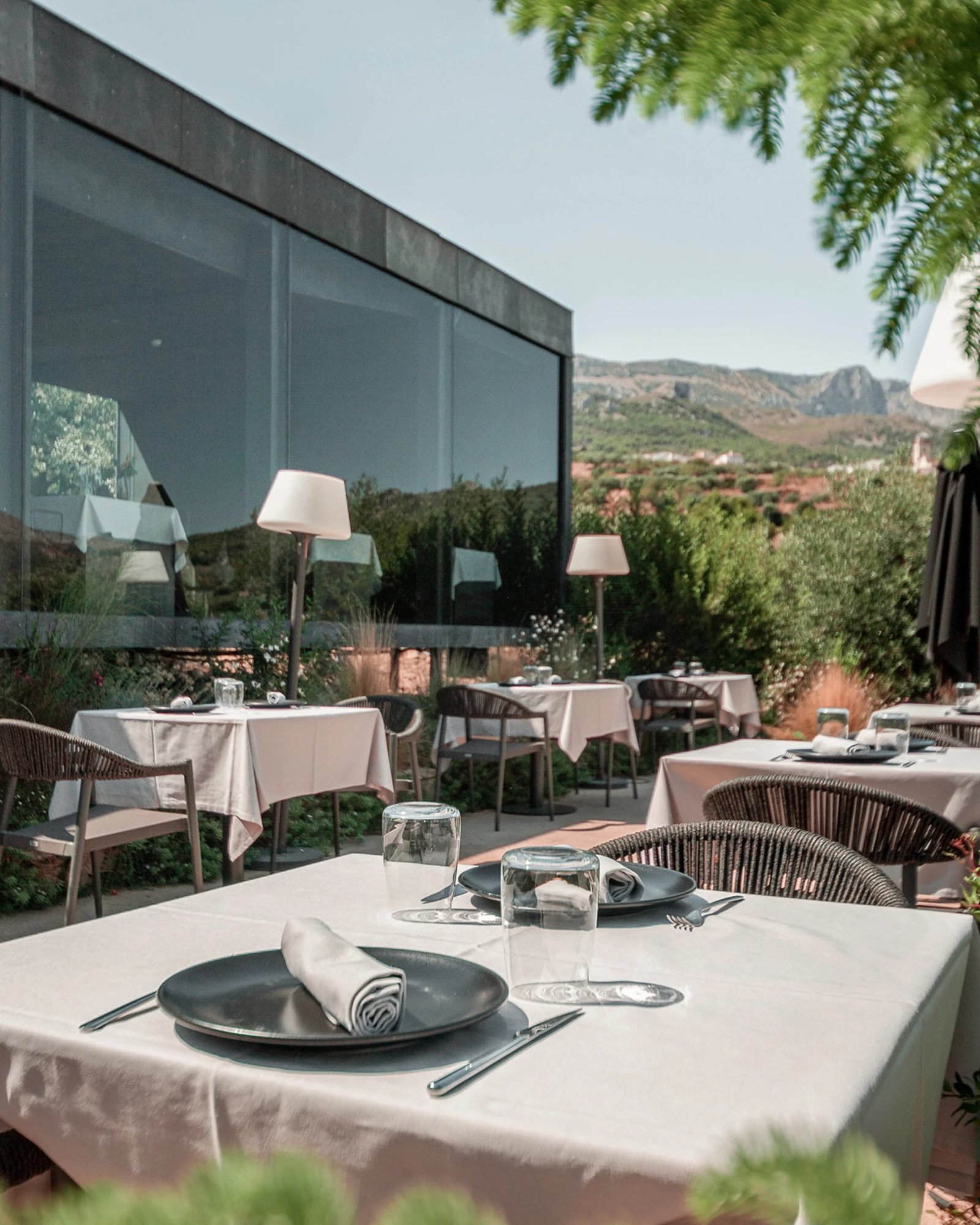 VIVOOD Landscape Hotel, at the table