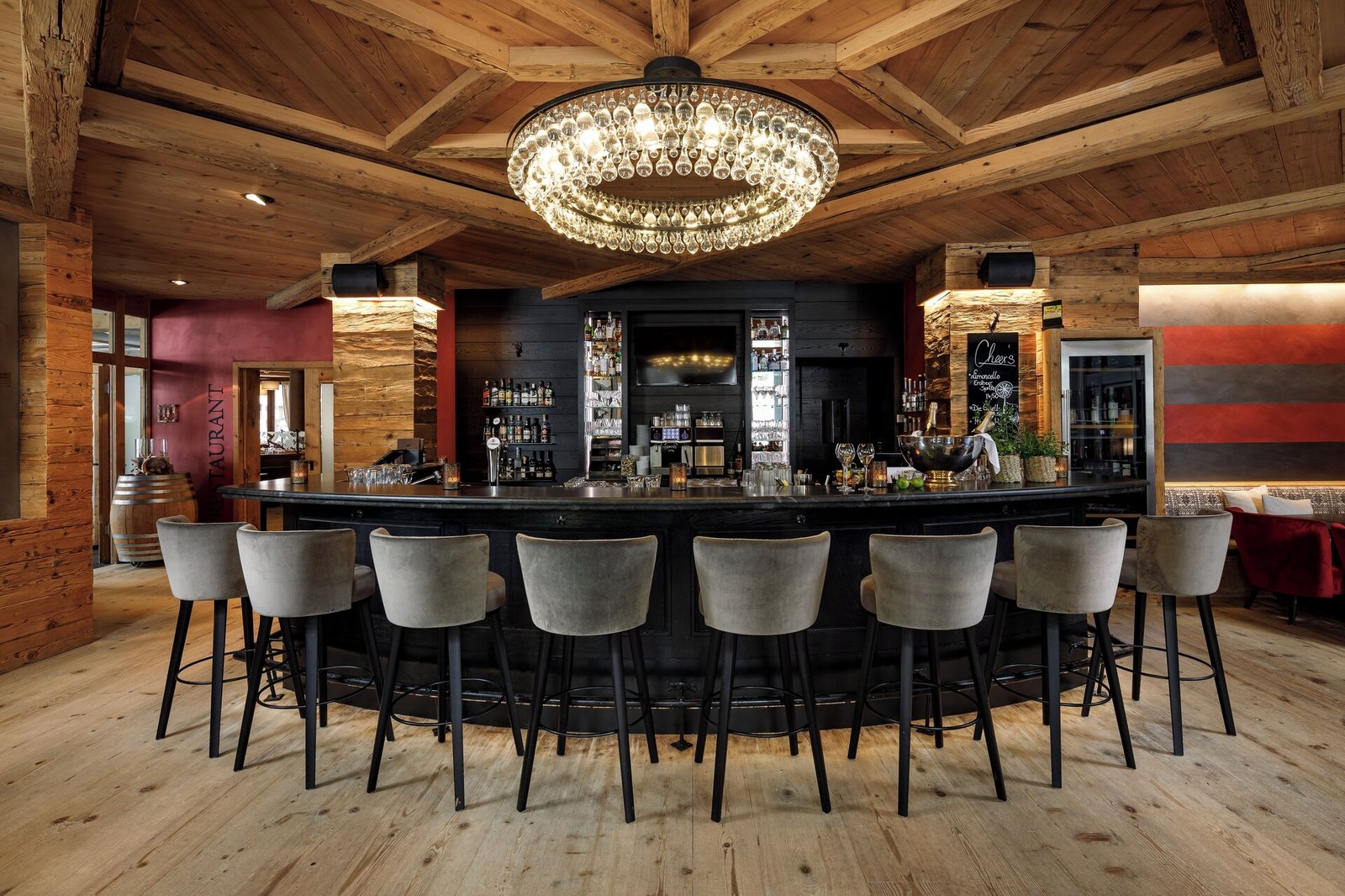 Hotel Piz Buin Klosters, at the table