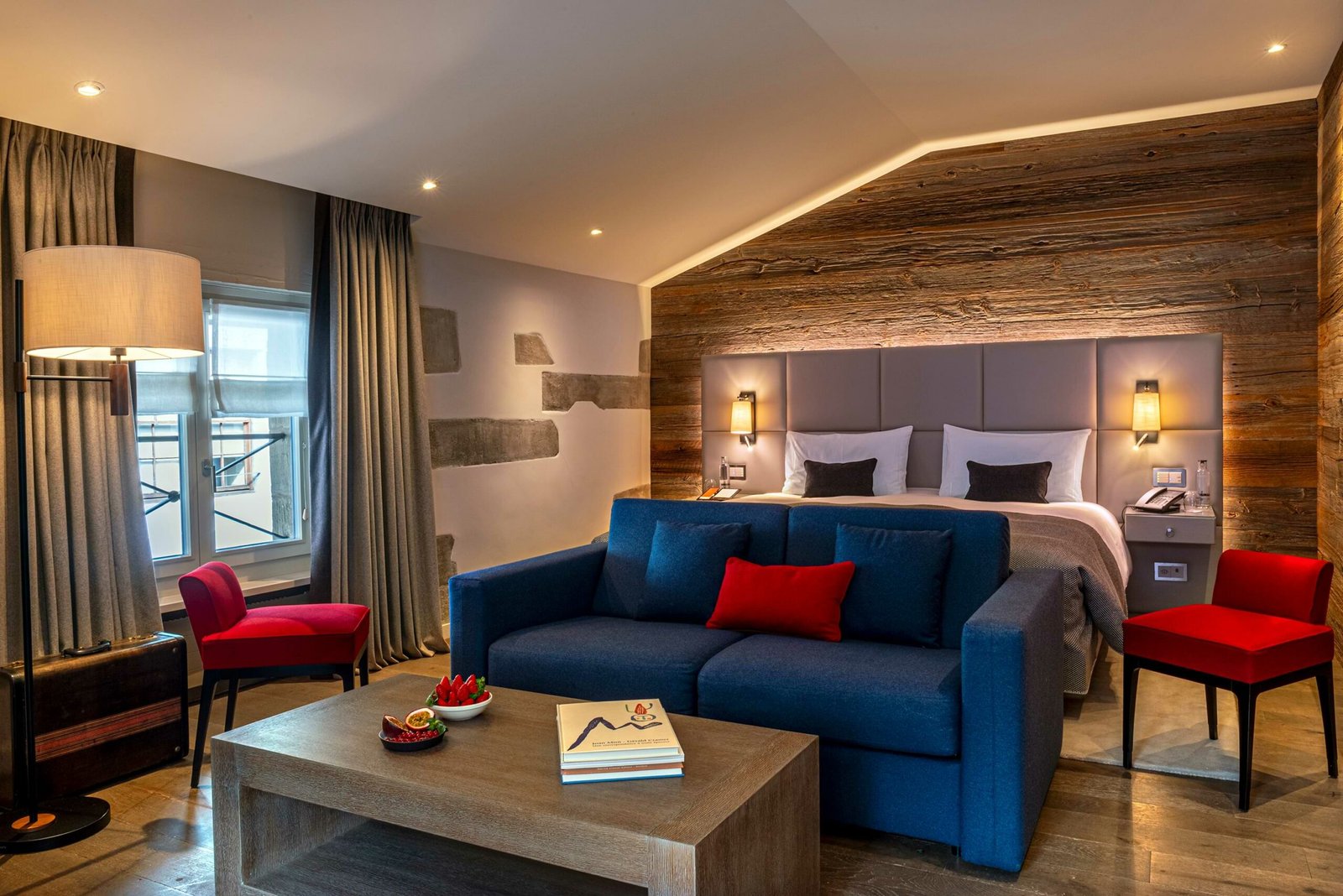Hôtel Les Armures, rooms