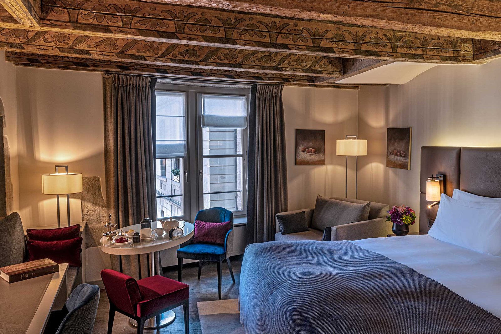 Hôtel Les Armures, rooms