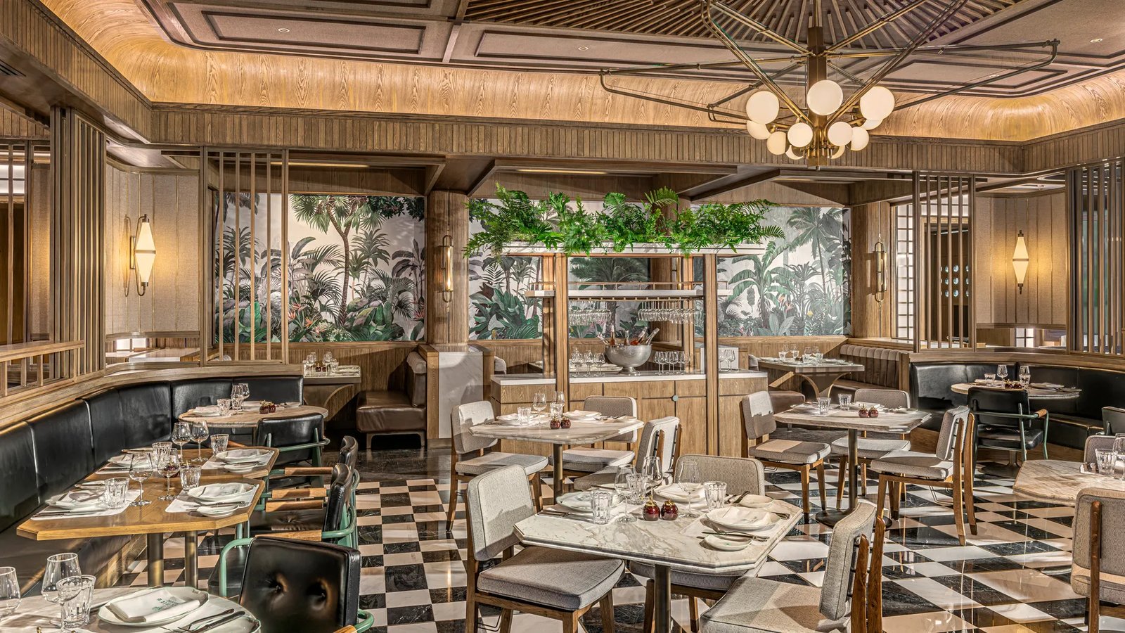 Four Seasons Hotel Bangkok at Chao Phraya River — eat & drink