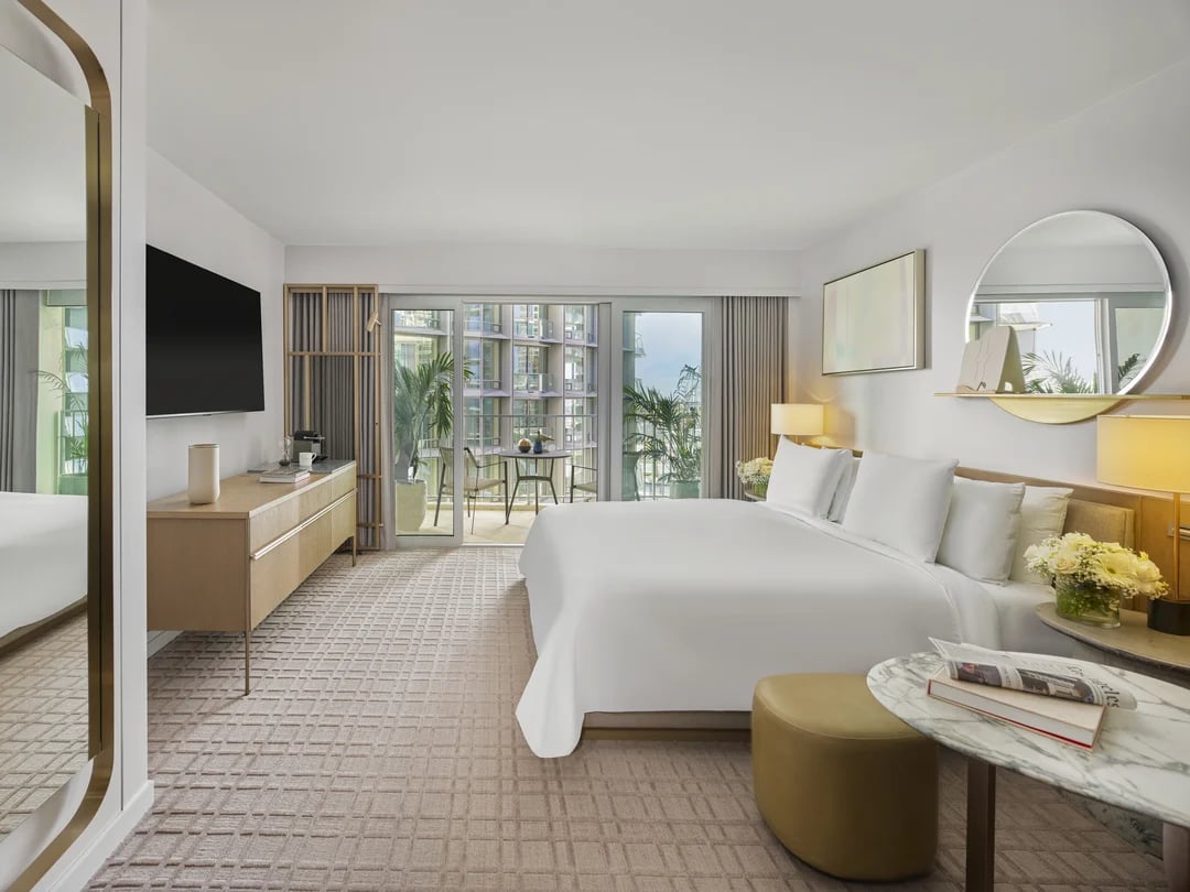 Fairmont Century Plaza — rooms