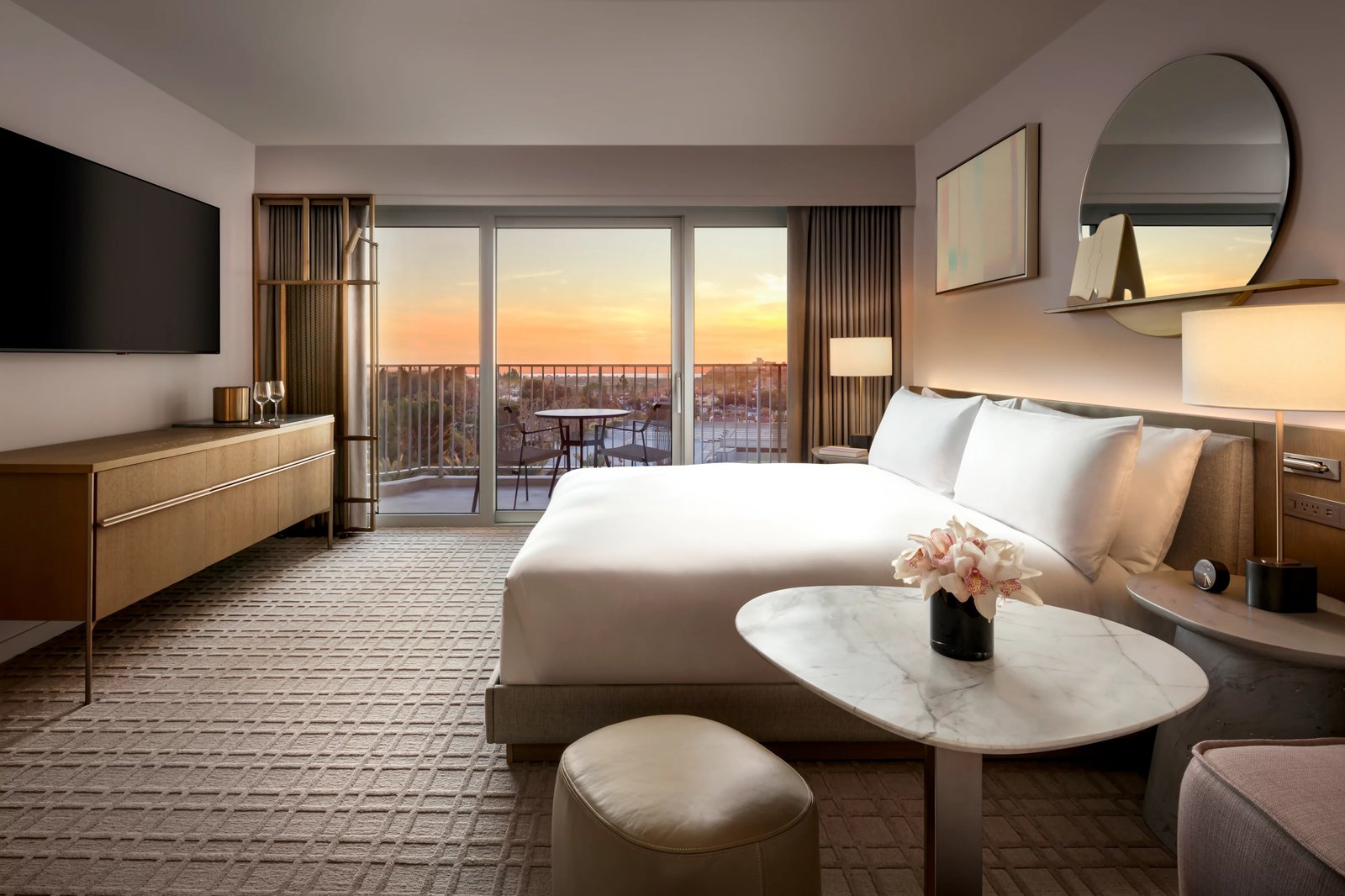 Fairmont Century Plaza — rooms