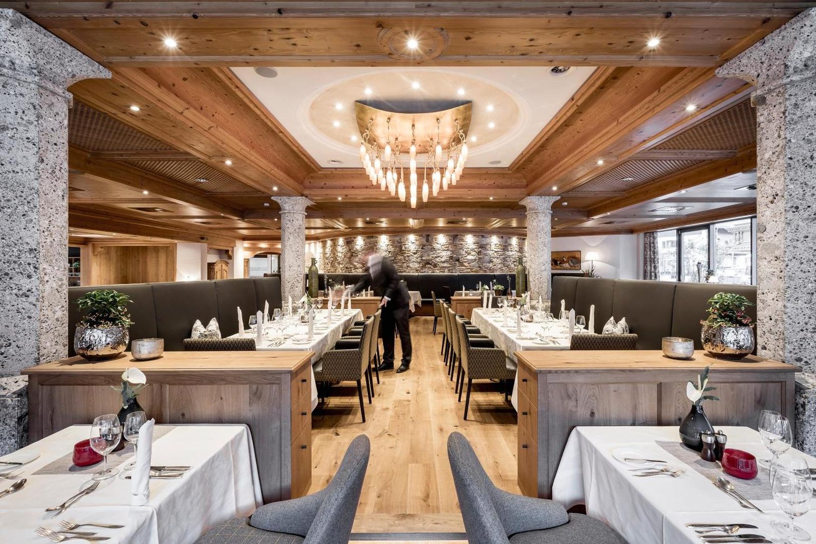 Hotel Das Central - Alpine. Luxury. Life., at the table
