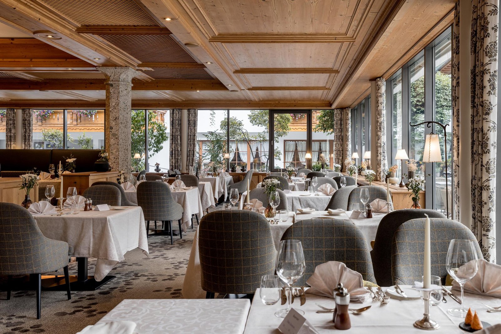 Hotel Das Central - Alpine. Luxury. Life., at the table