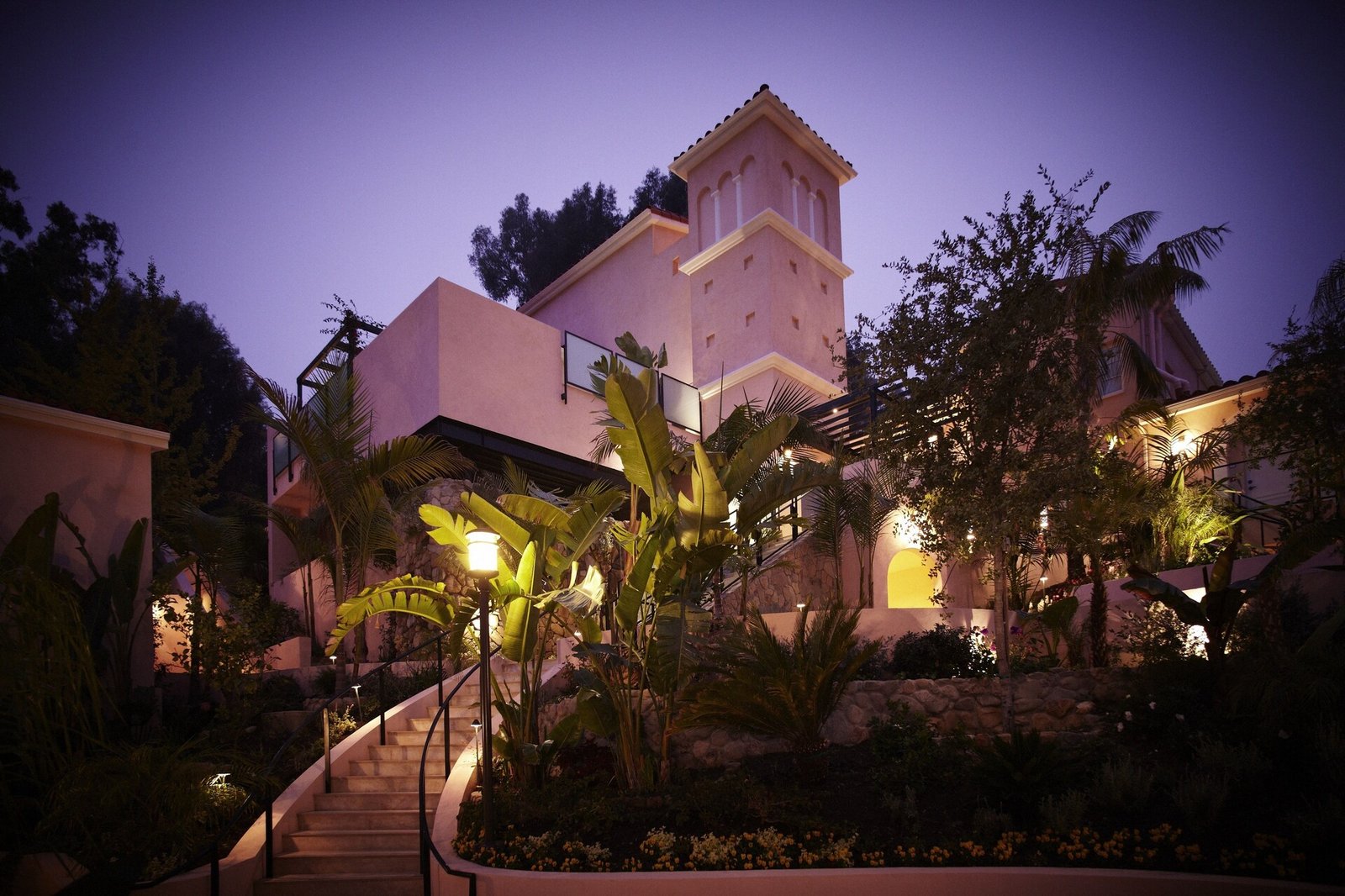 Hotel Bel-Air — backstory