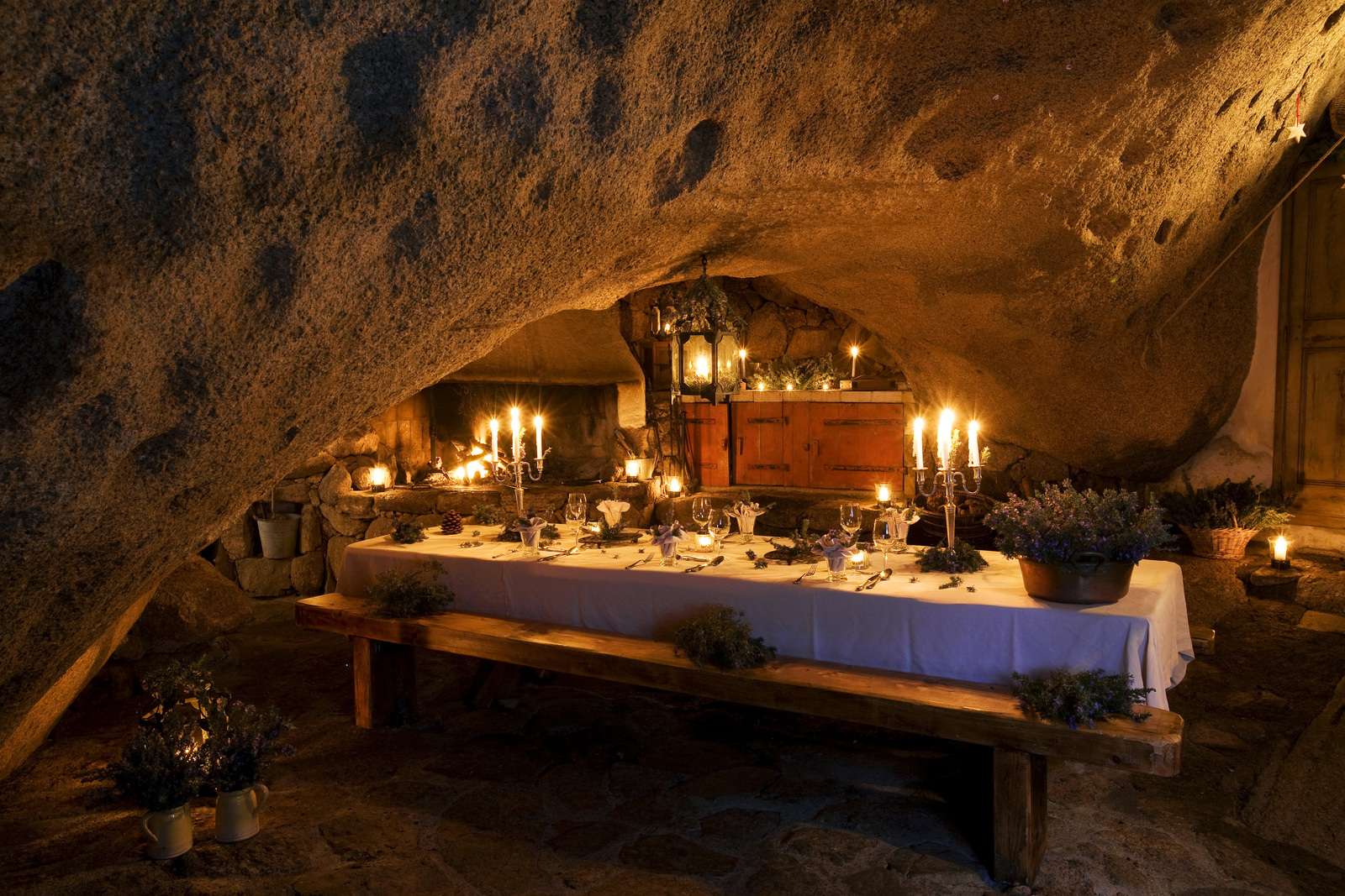 Domaine de Murtoli, la table de la grotte